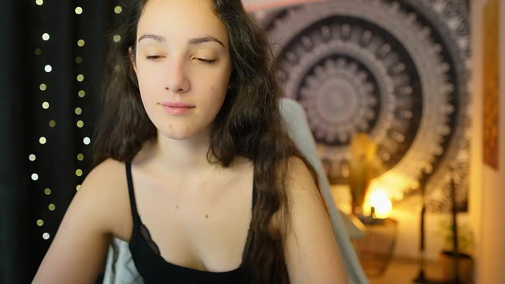 Gallery image thumbnail from Sophie_Rain18's myfreecams stream on, 05/10/2024, 10:02 image 5 of 20