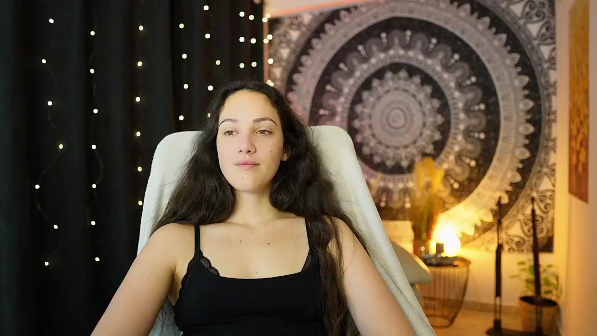 Gallery image thumbnail from Sophie_Rain18's myfreecams stream on, 05/10/2024, 10:02 image 9 of 20