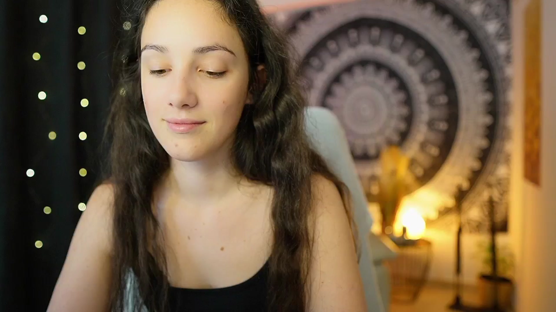 Gallery image thumbnail from Sophie_Rain18's myfreecams stream on, 05/10/2024, 12:12 image 16 of 20