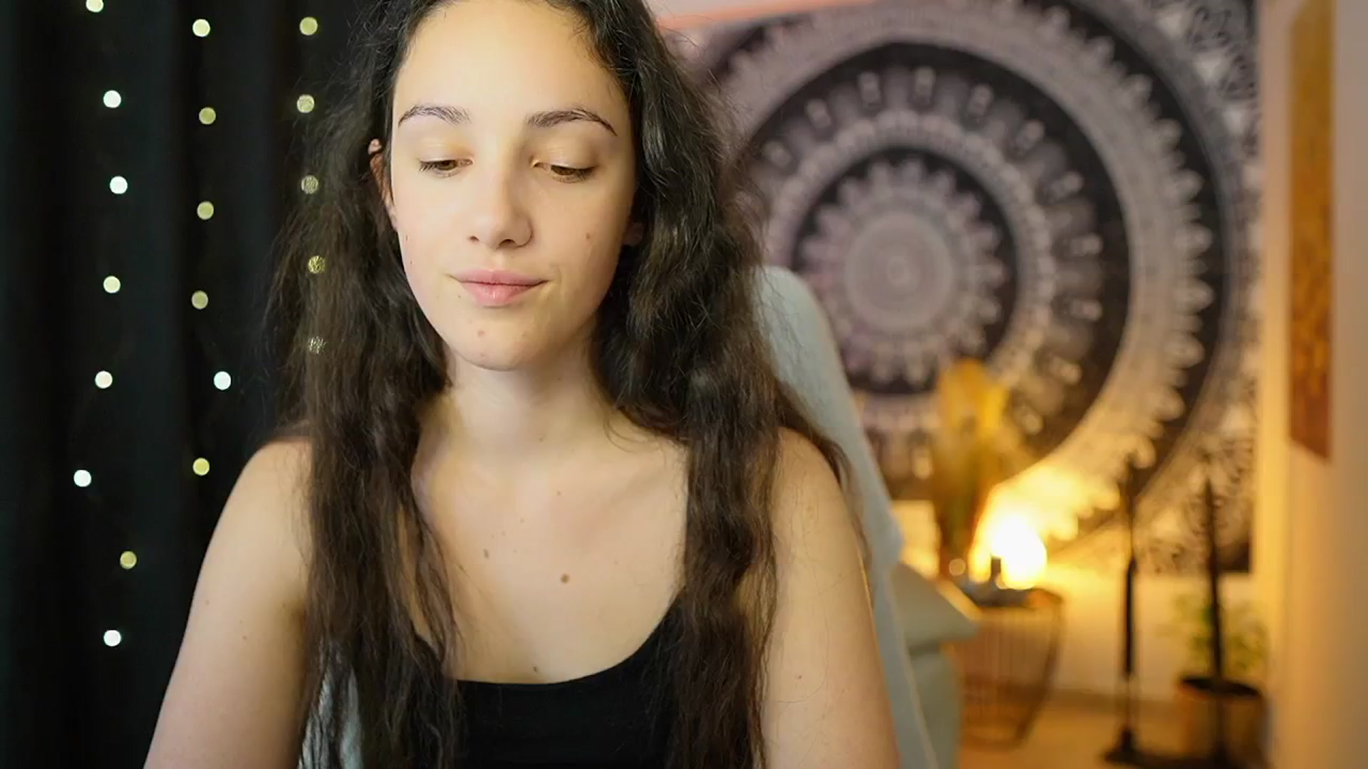 Gallery image thumbnail from Sophie_Rain18's myfreecams stream on, 05/10/2024, 12:12 image 2 of 20