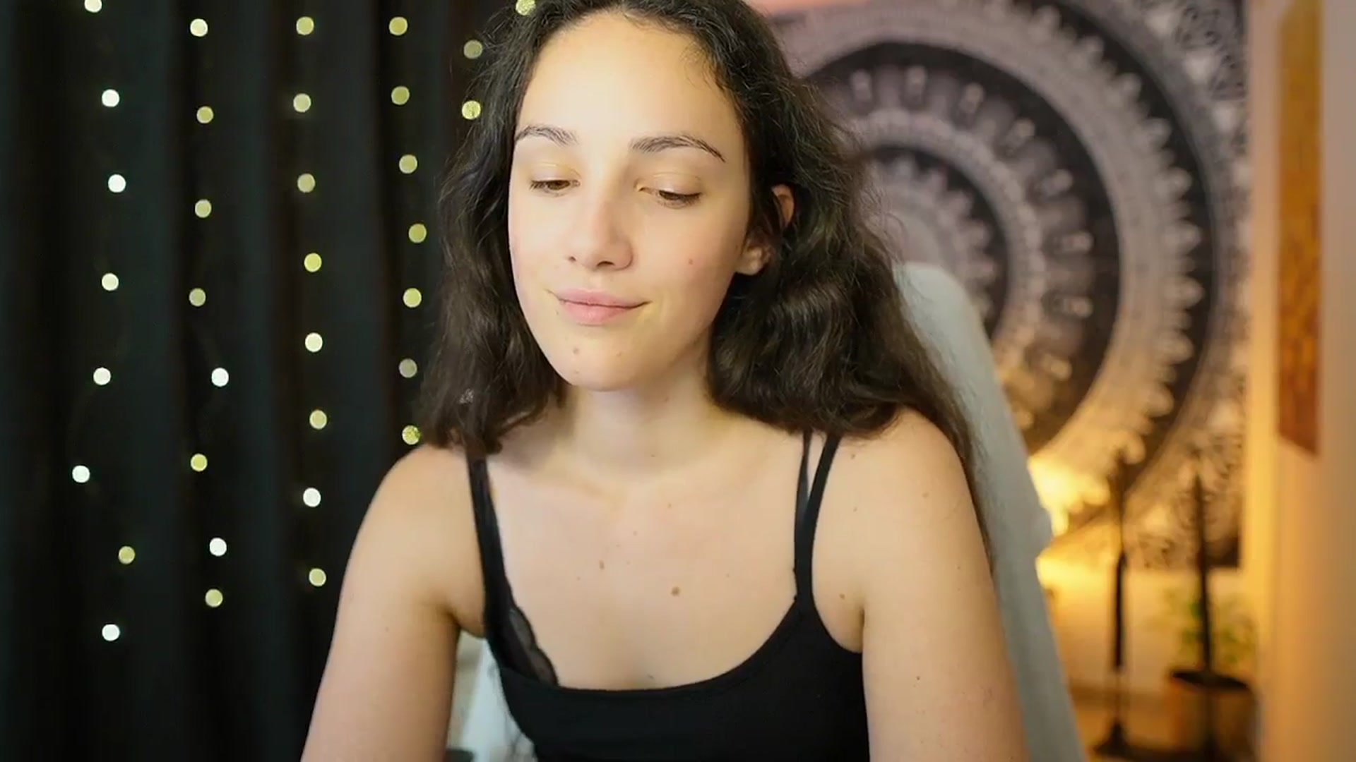 Gallery image thumbnail from Sophie_Rain18's myfreecams stream on, 05/10/2024, 12:47 image 4 of 20