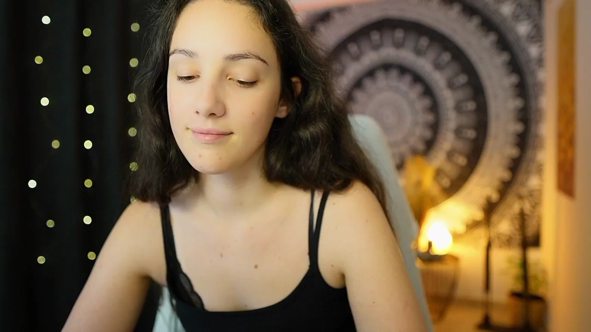 Gallery image thumbnail from Sophie_Rain18's myfreecams stream on, 05/10/2024, 12:47 image 6 of 20