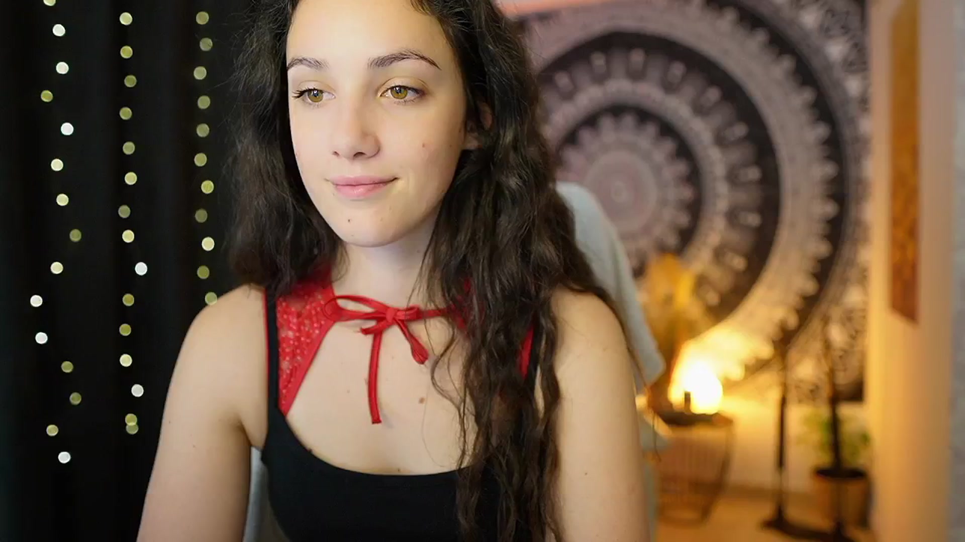Gallery image thumbnail from Sophie_Rain18's myfreecams stream on, 05/13/2024, 10:34 image 10 of 20