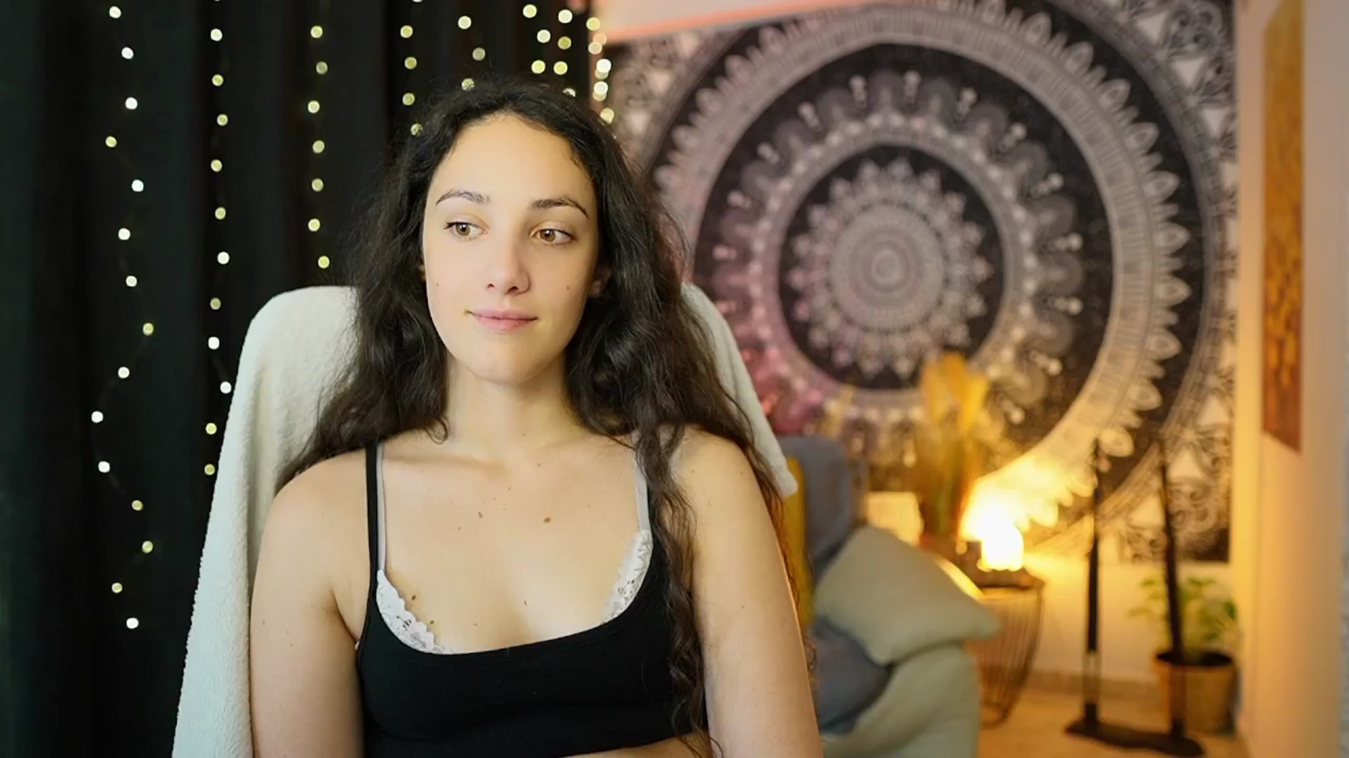 Gallery image thumbnail from Sophie_Rain18's myfreecams stream on, 05/21/2024, 12:43 image 6 of 20