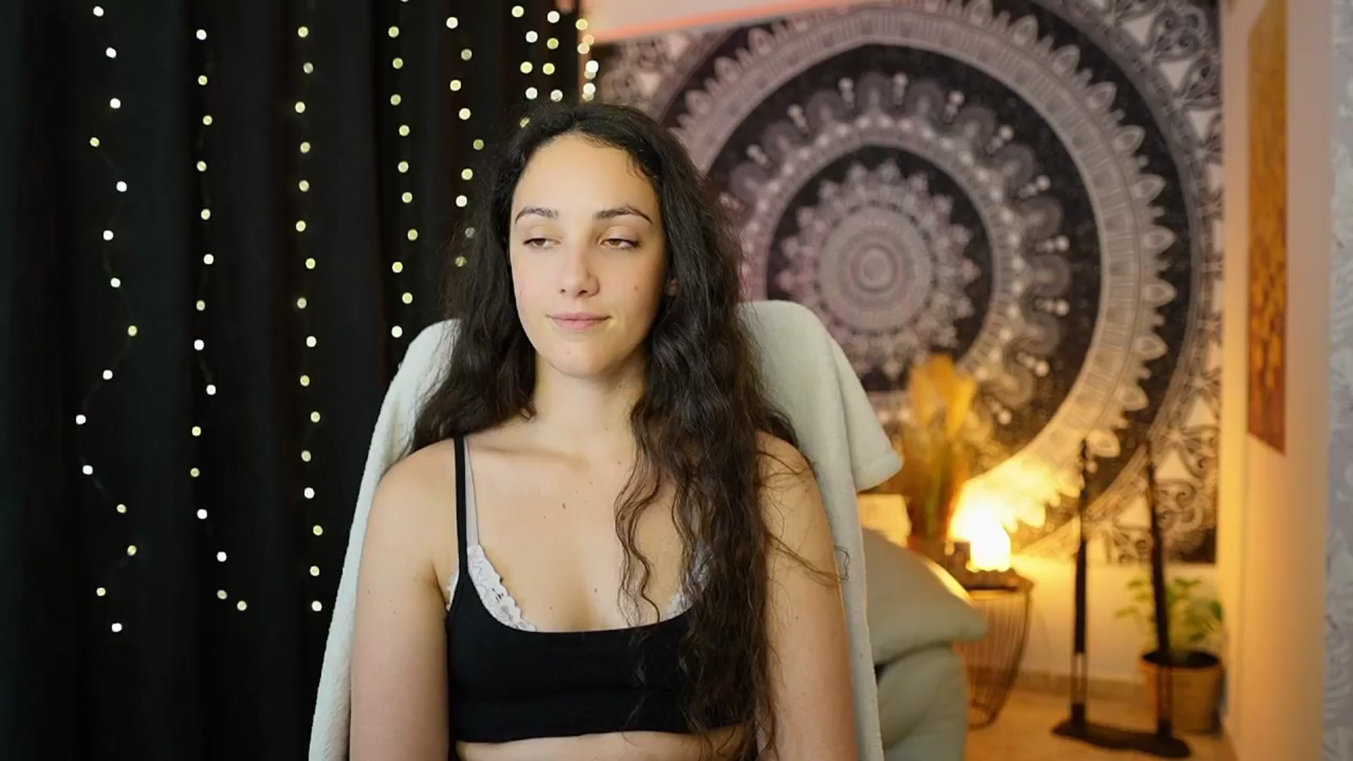 Gallery image thumbnail from Sophie_Rain18's myfreecams stream on, 05/21/2024, 12:43 image 20 of 20