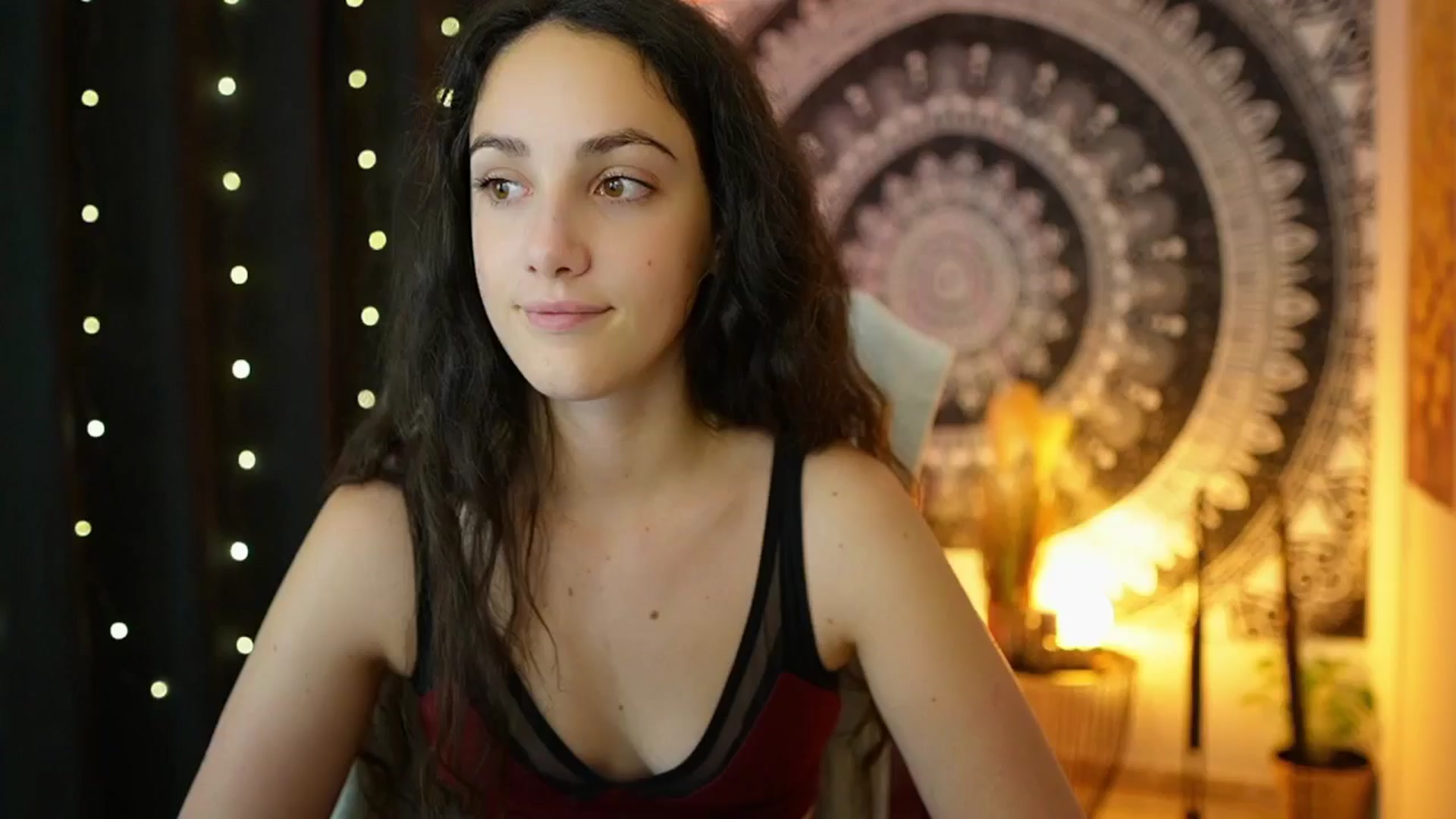Gallery image thumbnail from Sophie_Rain18's myfreecams stream on, 05/28/2024, 10:14 image 14 of 20