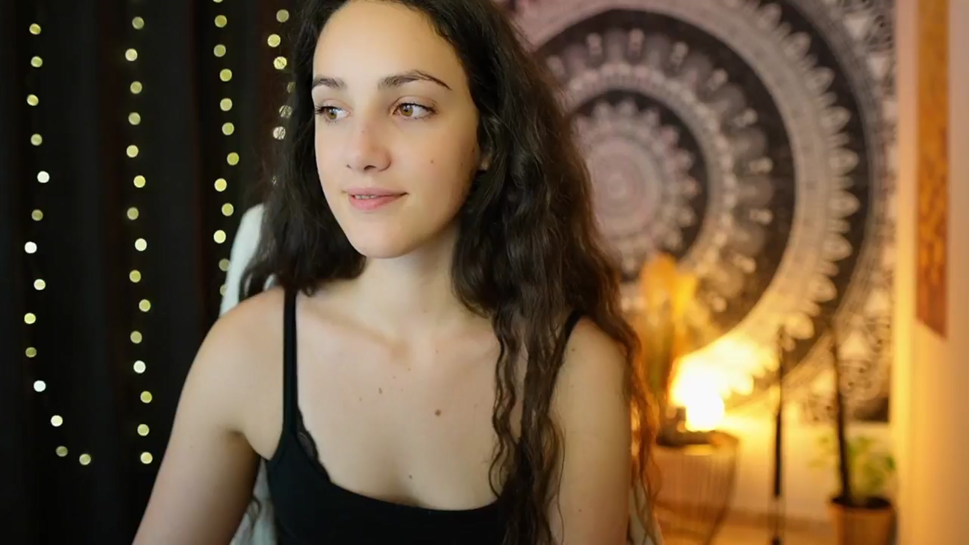 Gallery image thumbnail from Sophie_Rain18's myfreecams stream on, 05/29/2024, 10:53 image 12 of 20