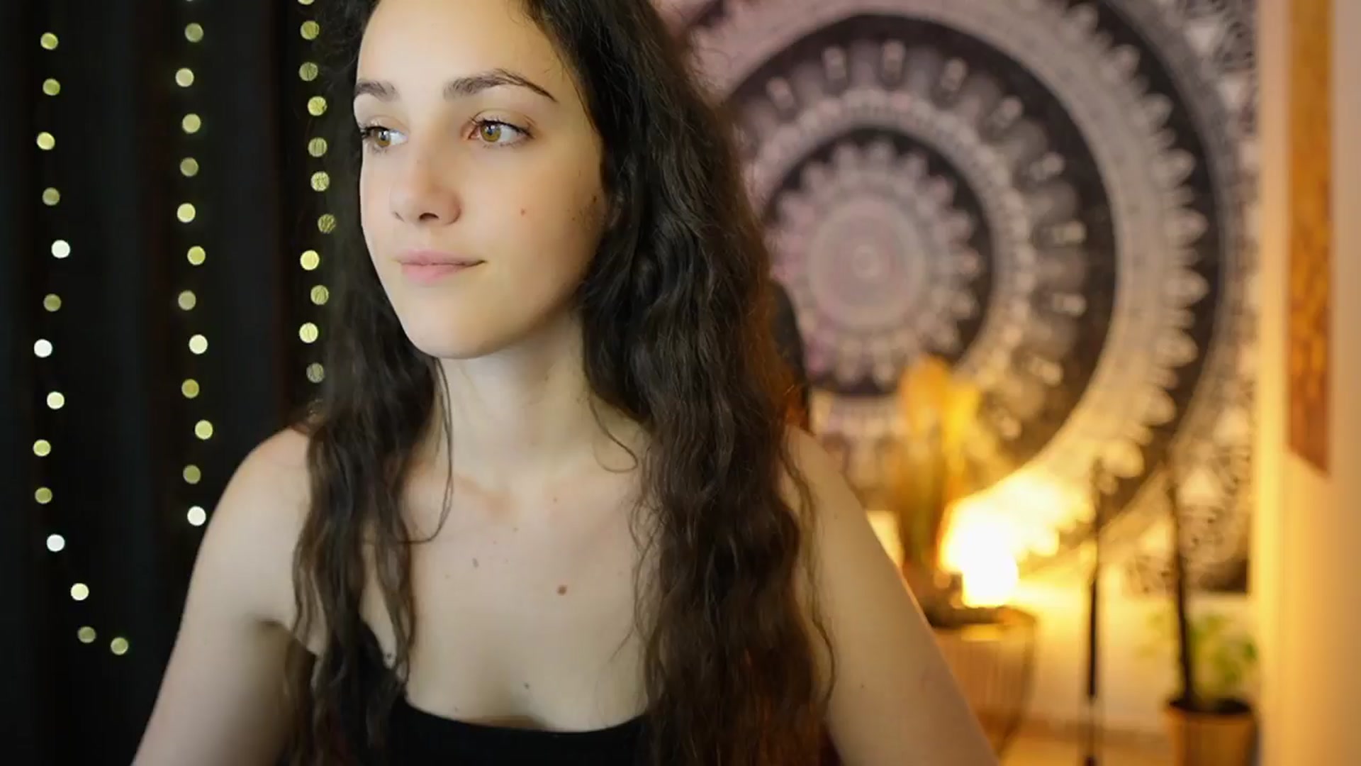 Gallery image thumbnail from Sophie_Rain18's myfreecams stream on, 05/29/2024, 10:53 image 4 of 20