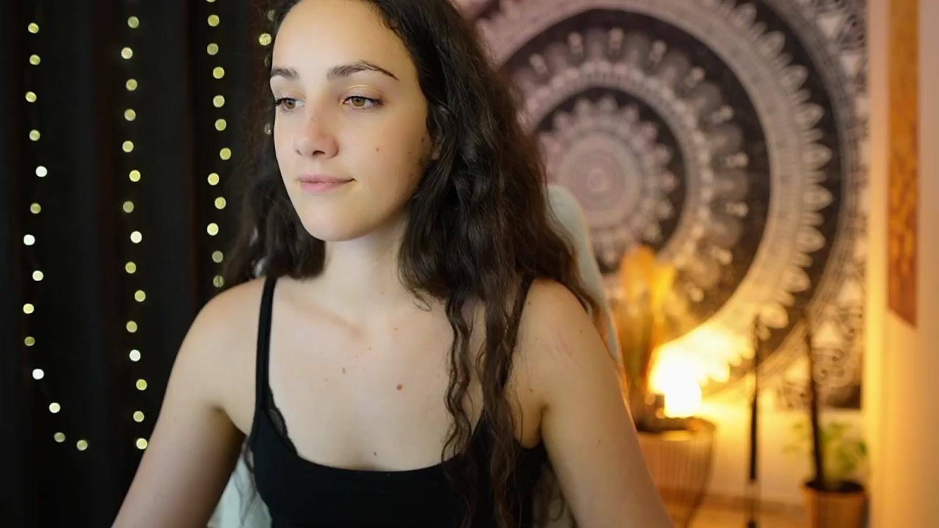 Gallery image thumbnail from Sophie_Rain18's myfreecams stream on, 05/29/2024, 10:53 image 16 of 20