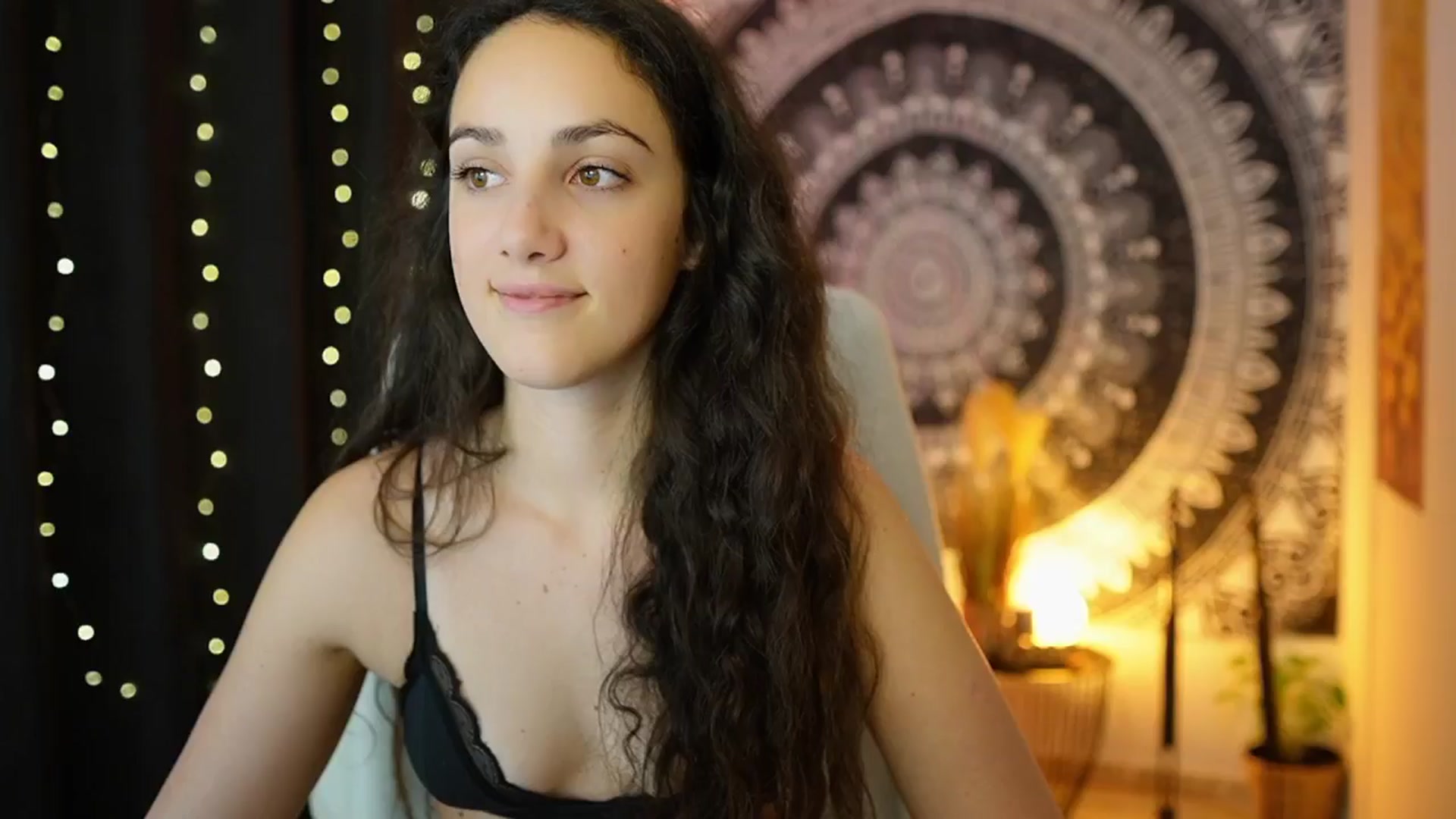 Gallery image thumbnail from Sophie_Rain18's myfreecams stream on, 05/29/2024, 12:08 image 8 of 20