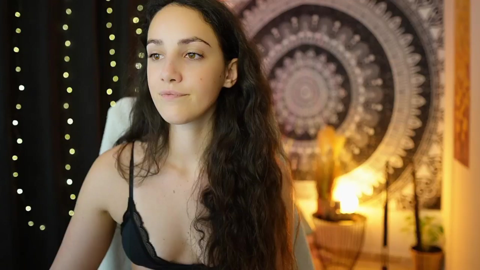 Gallery image thumbnail from Sophie_Rain18's myfreecams stream on, 05/29/2024, 12:08 image 12 of 20