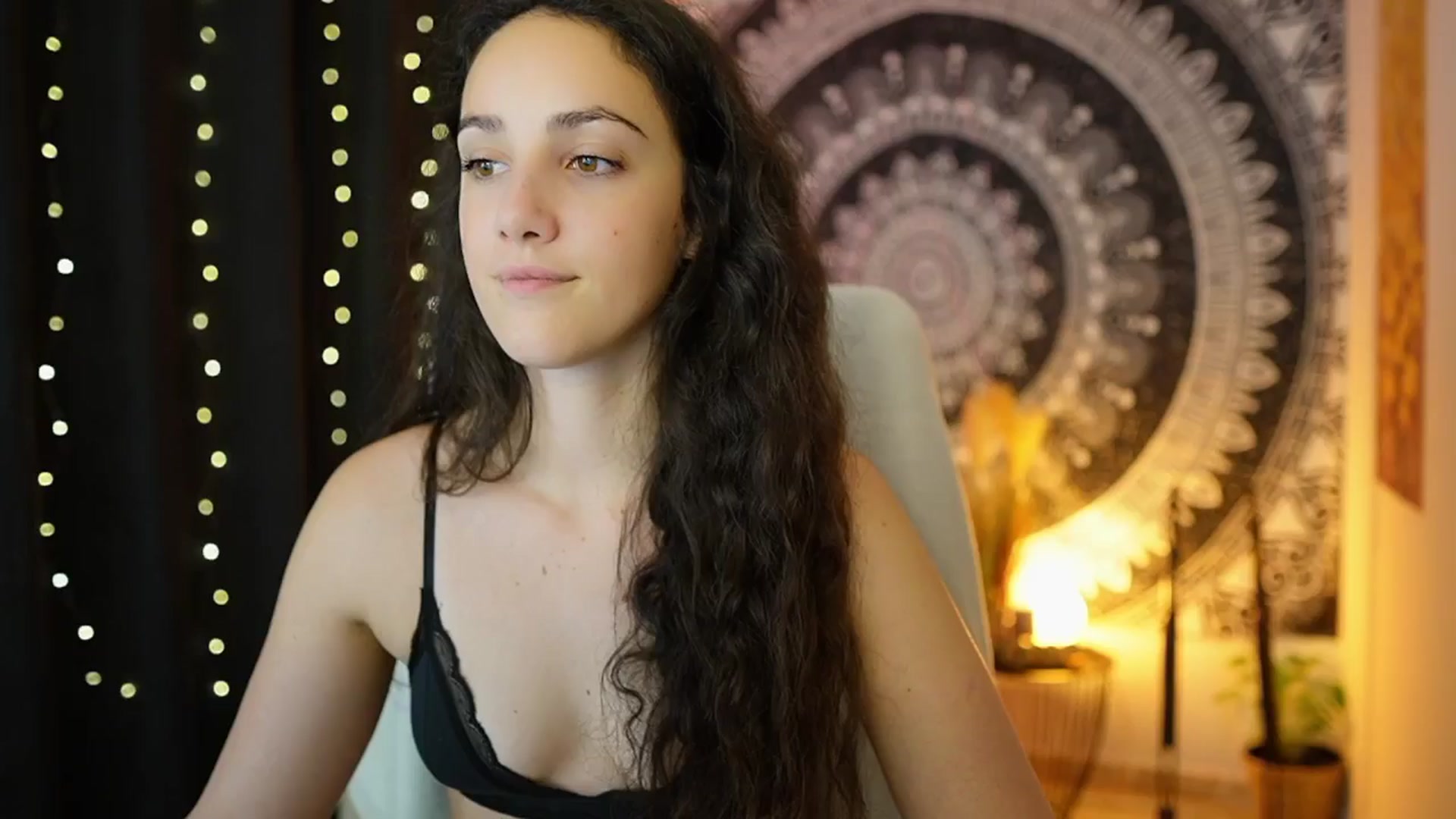 Gallery image thumbnail from Sophie_Rain18's myfreecams stream on, 05/29/2024, 12:08 image 5 of 20