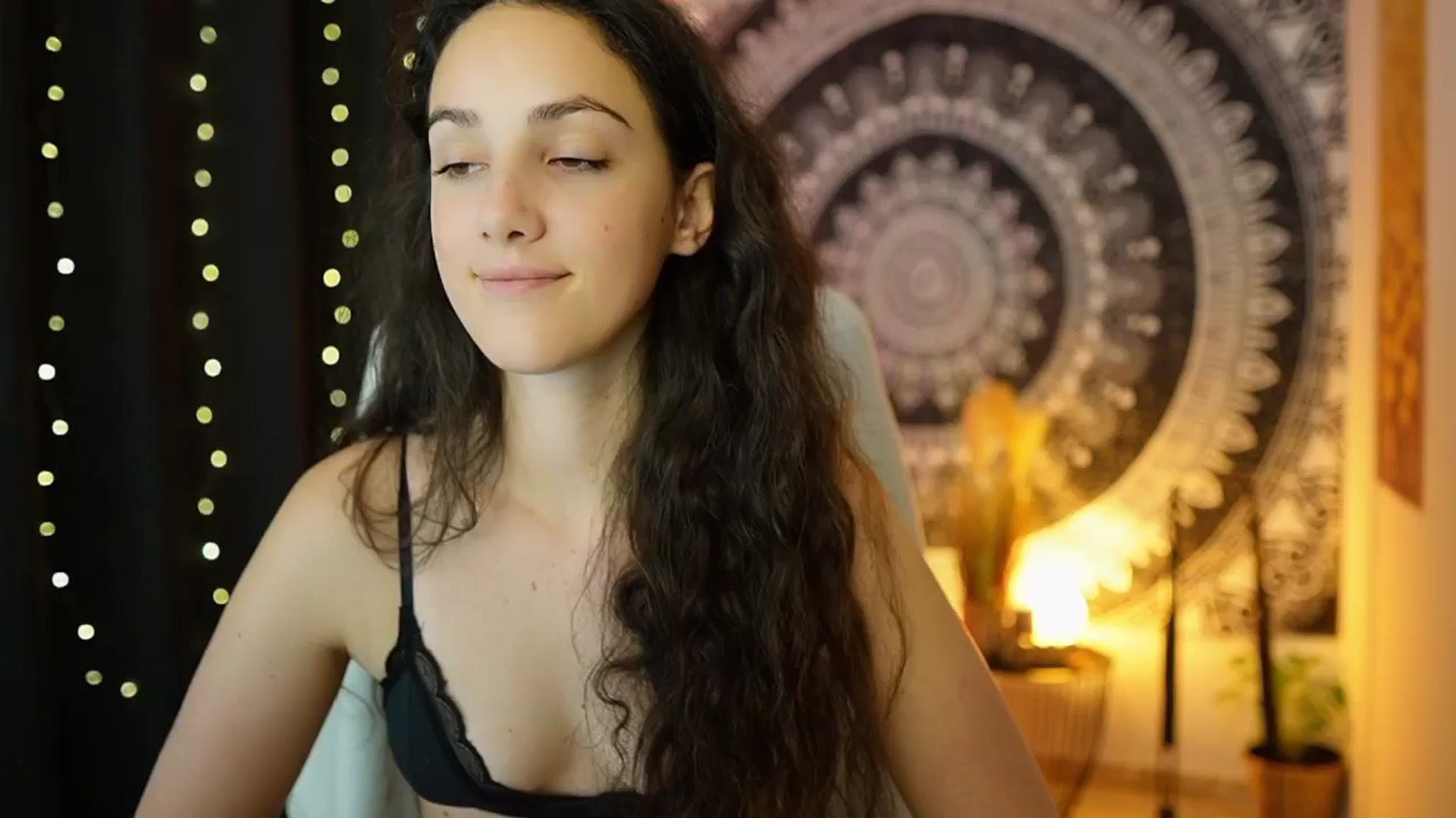 Gallery image thumbnail from Sophie_Rain18's myfreecams stream on, 05/29/2024, 12:08 image 11 of 20