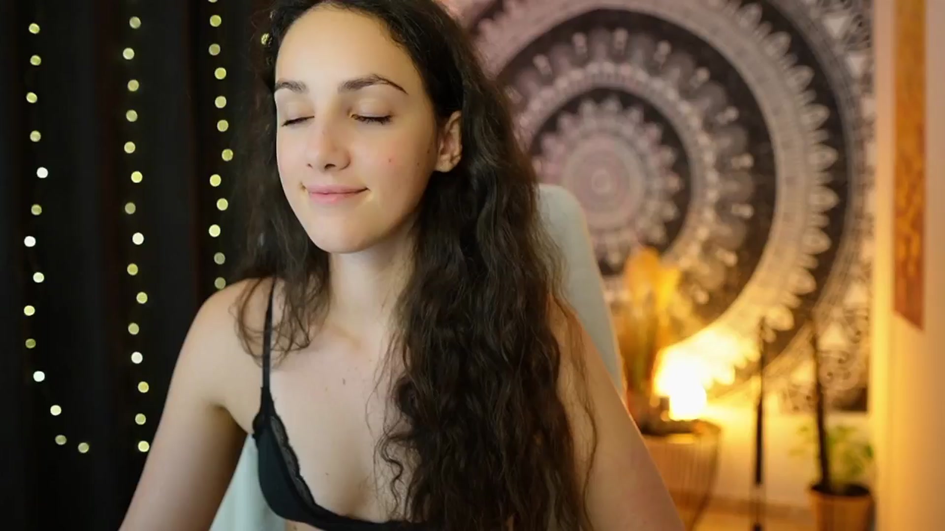 Gallery image thumbnail from Sophie_Rain18's myfreecams stream on, 05/29/2024, 12:08 image 13 of 20