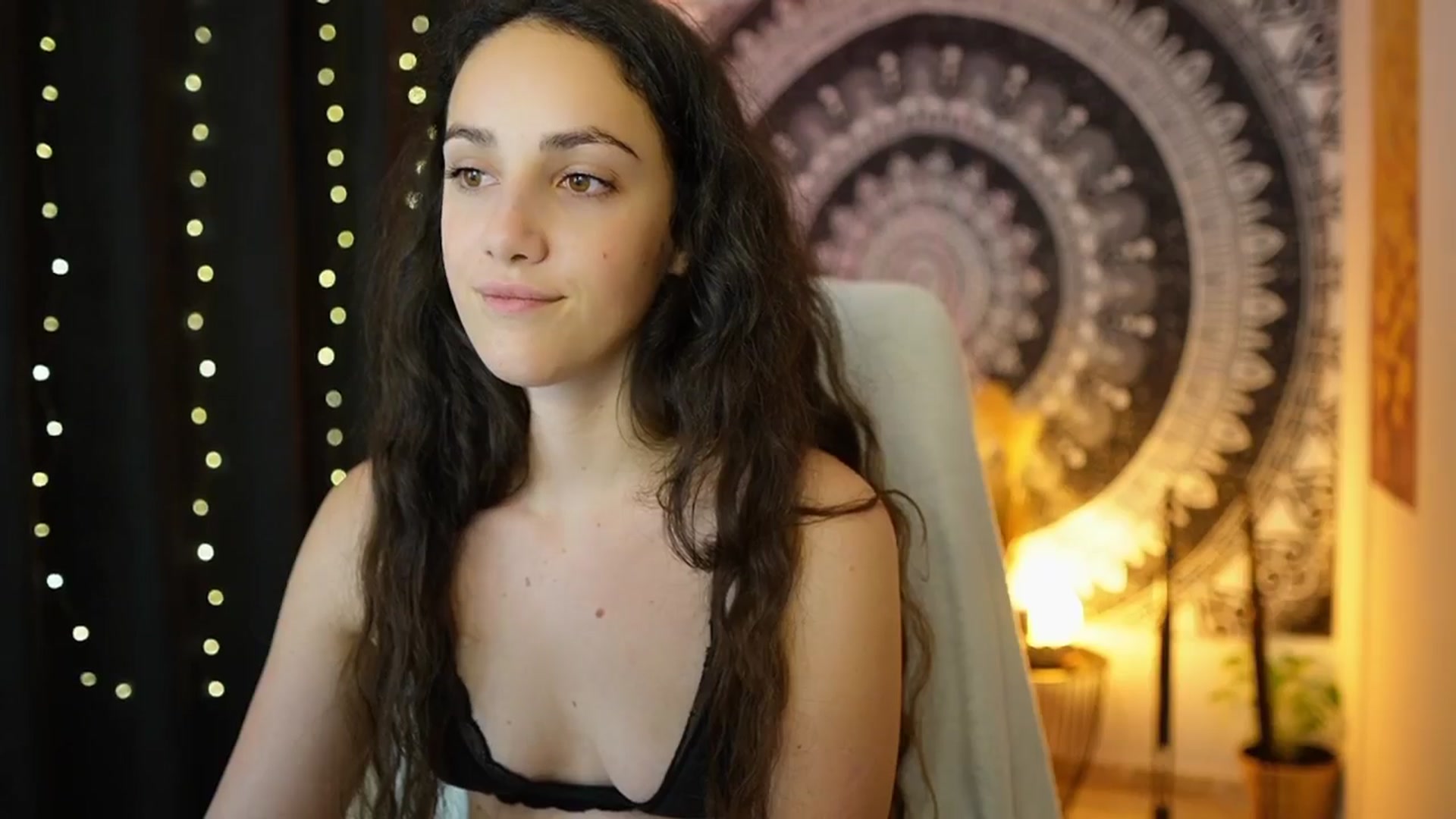 Gallery image thumbnail from Sophie_Rain18's myfreecams stream on, 05/29/2024, 13:01 image 5 of 20