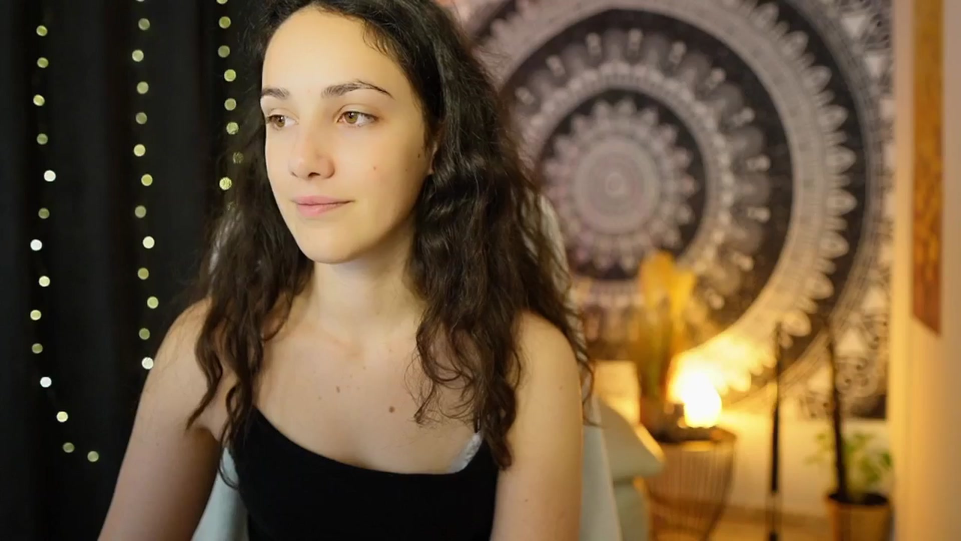 Gallery image thumbnail from Sophie_Rain18's myfreecams stream on, 05/31/2024, 10:59 image 17 of 20