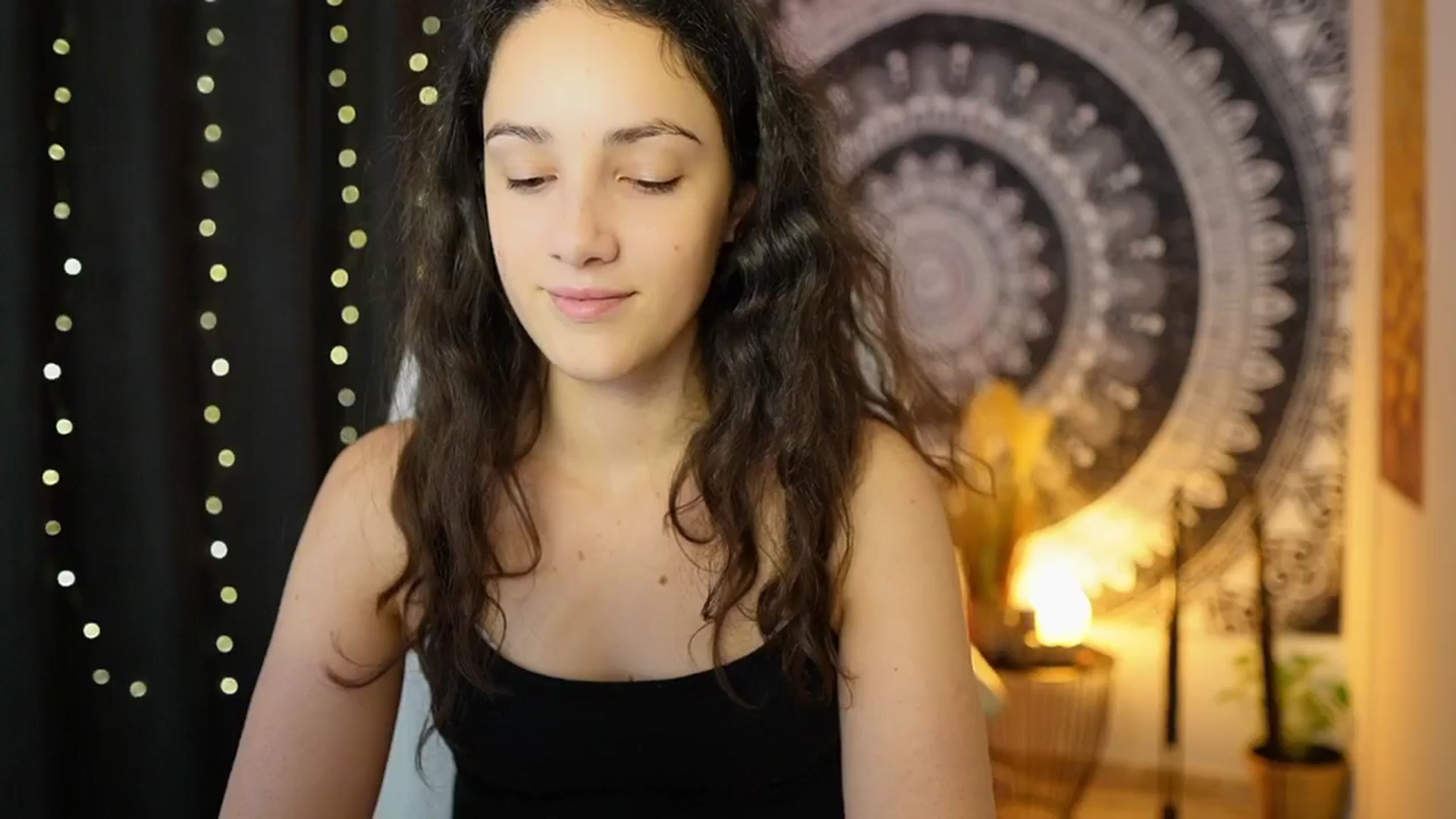 Gallery image thumbnail from Sophie_Rain18's myfreecams stream on, 05/31/2024, 10:59 image 10 of 20
