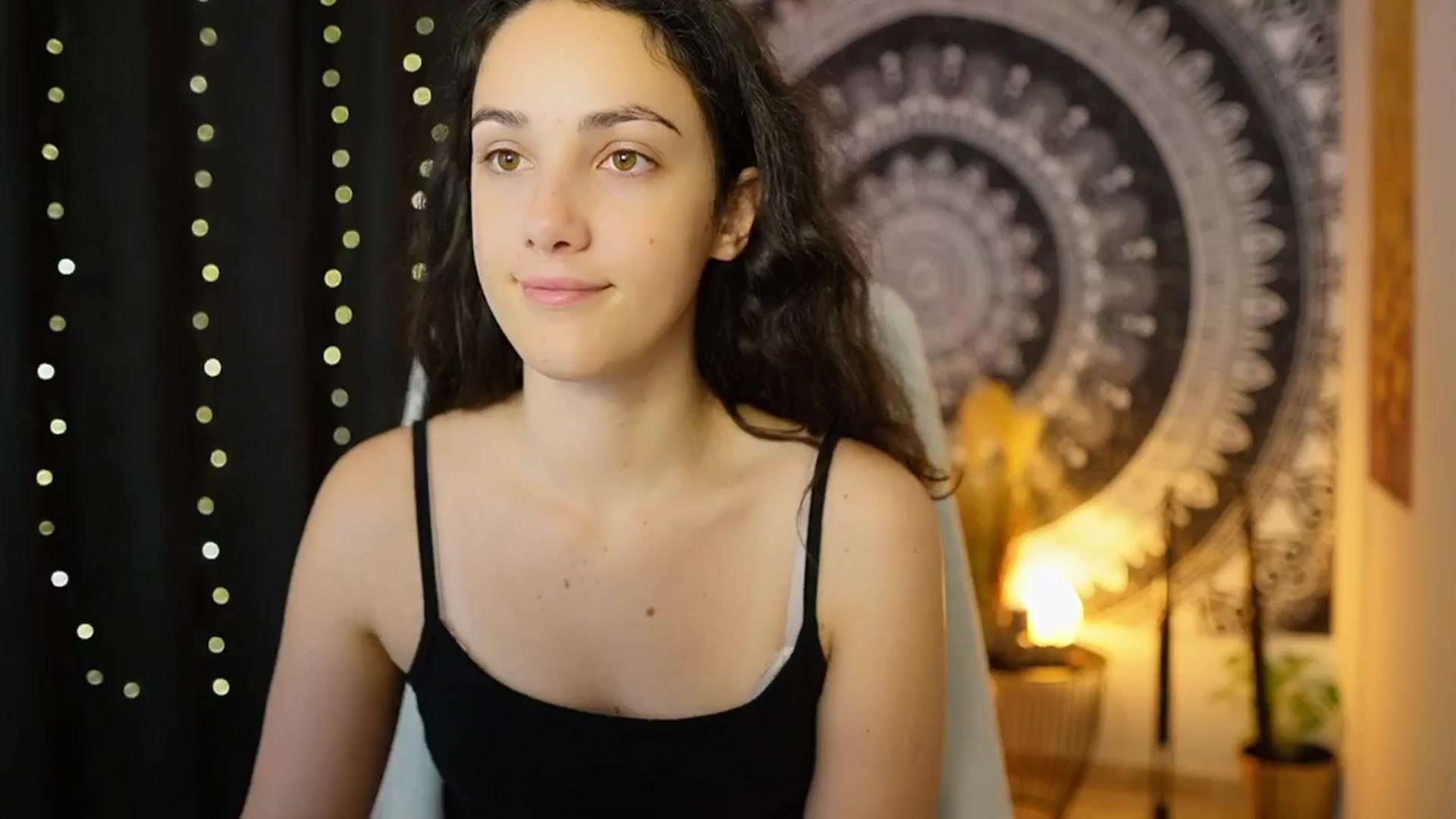 Gallery image thumbnail from Sophie_Rain18's myfreecams stream on, 05/31/2024, 10:59 image 20 of 20