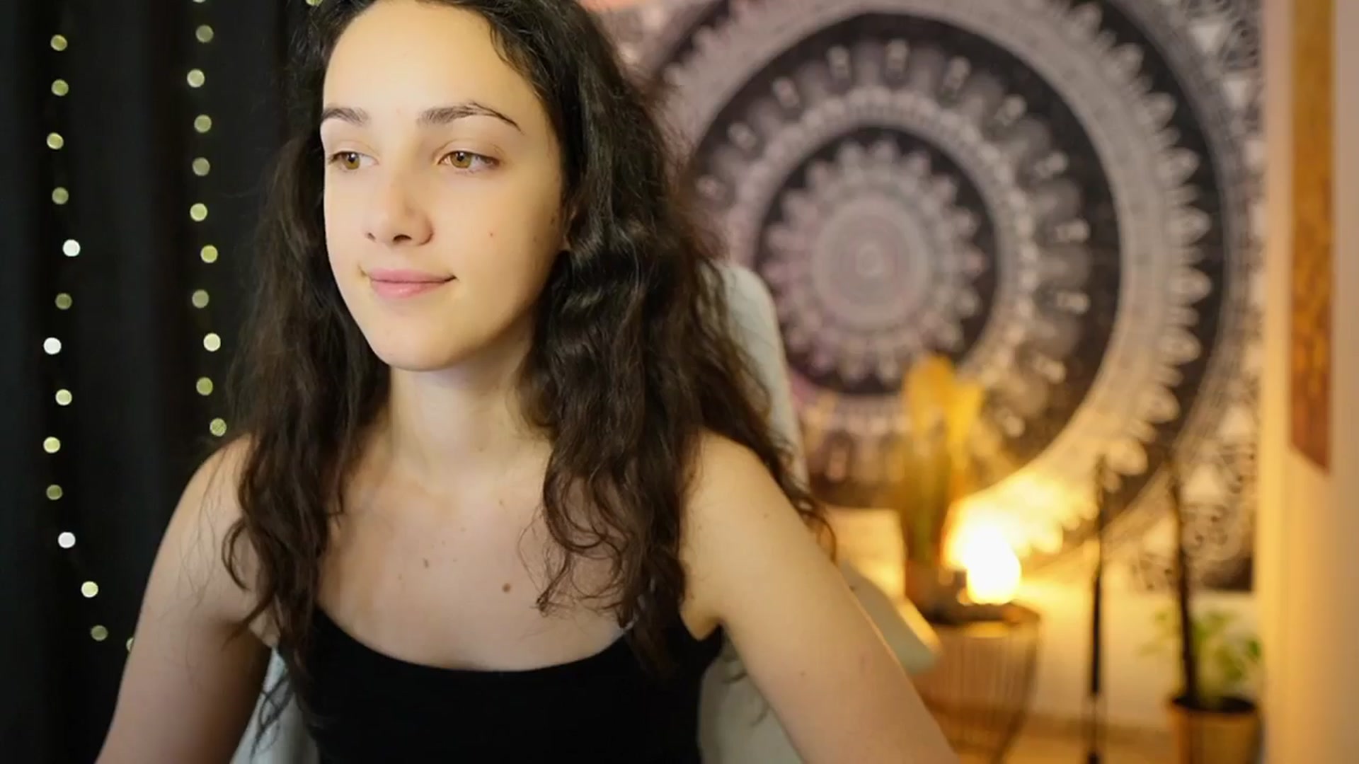 Gallery image thumbnail from Sophie_Rain18's myfreecams stream on, 05/31/2024, 10:59 image 19 of 20
