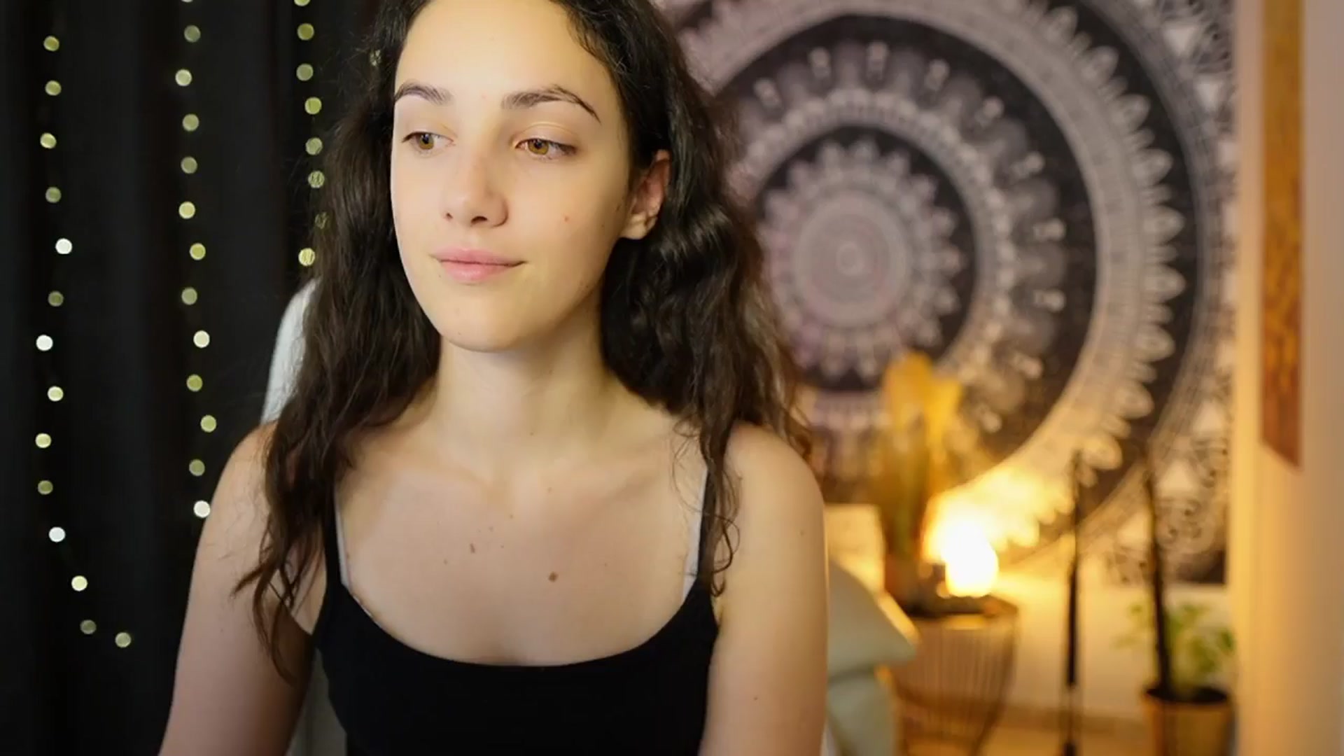 Gallery image thumbnail from Sophie_Rain18's myfreecams stream on, 05/31/2024, 11:22 image 17 of 20