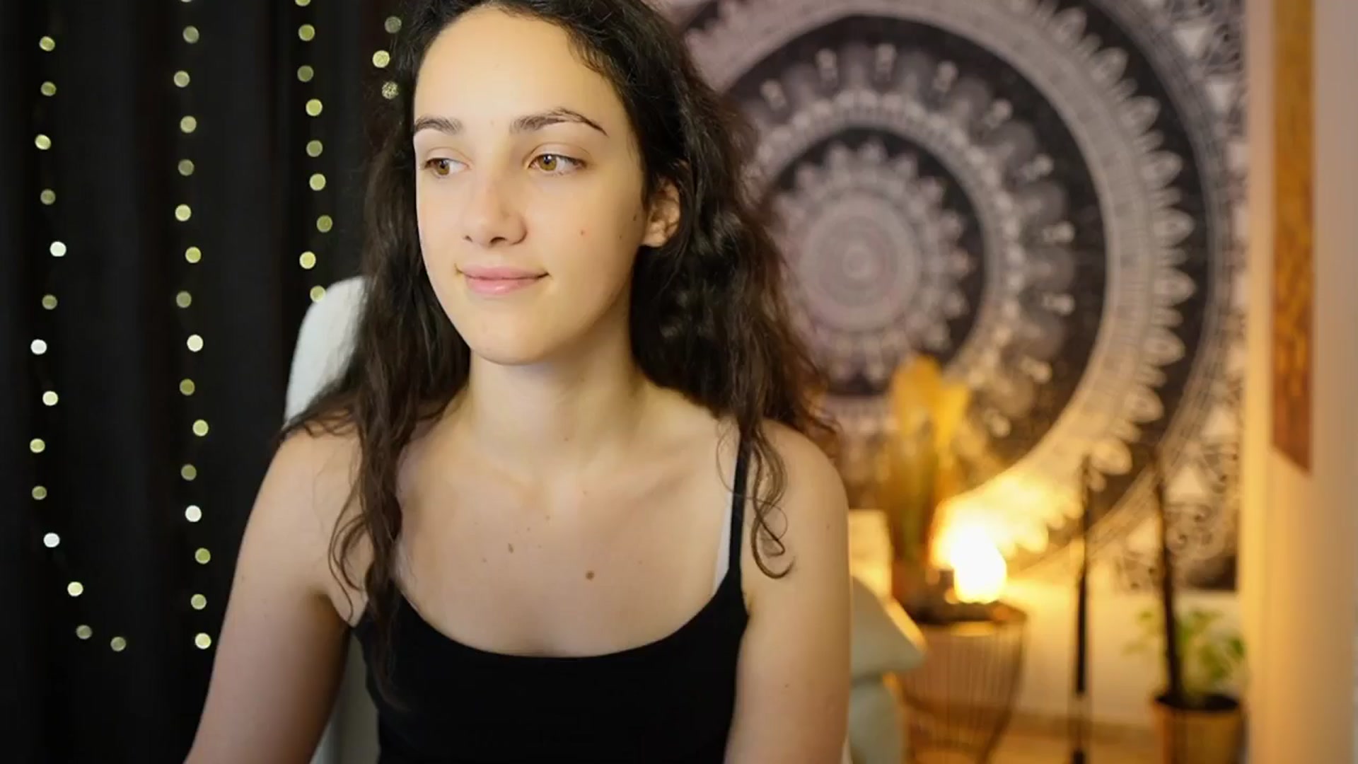 Gallery image thumbnail from Sophie_Rain18's myfreecams stream on, 05/31/2024, 11:22 image 5 of 20