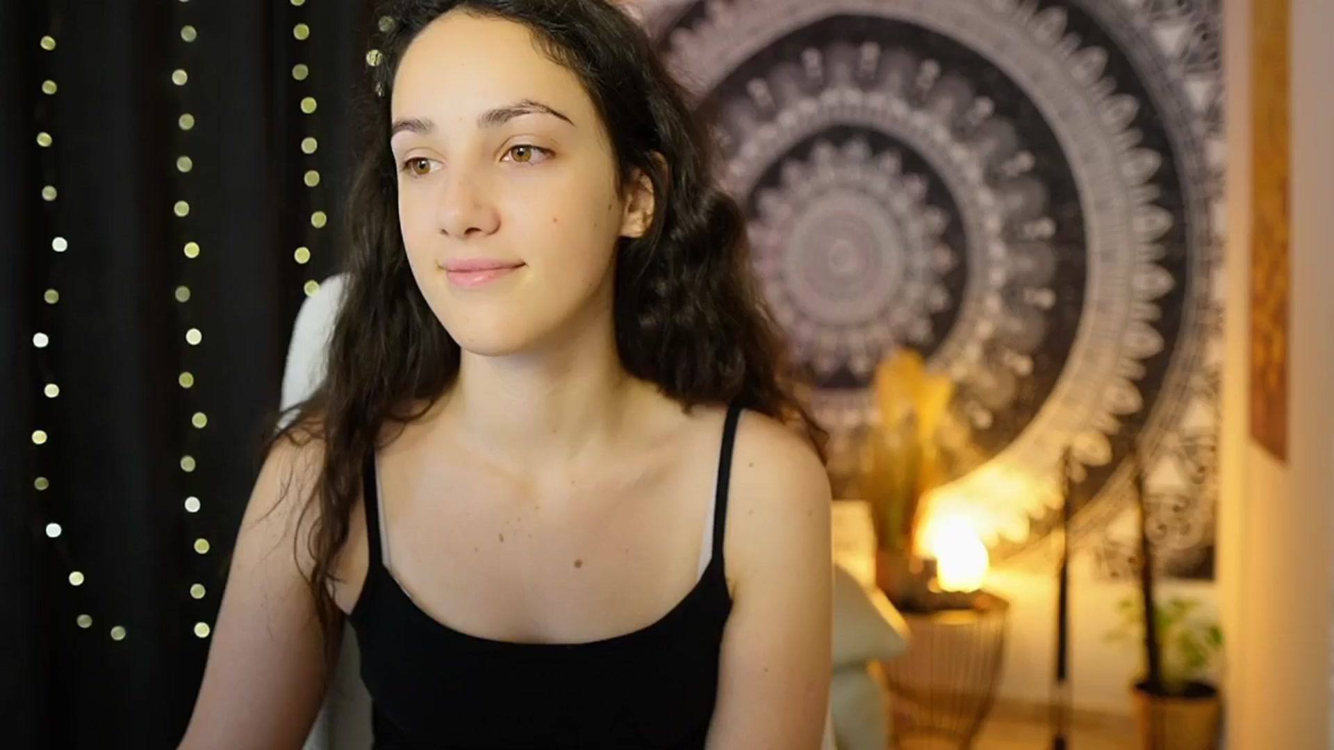 Gallery image thumbnail from Sophie_Rain18's myfreecams stream on, 05/31/2024, 11:22 image 6 of 20