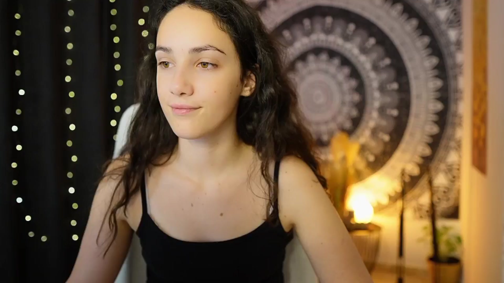 Gallery image thumbnail from Sophie_Rain18's myfreecams stream on, 05/31/2024, 11:22 image 9 of 20