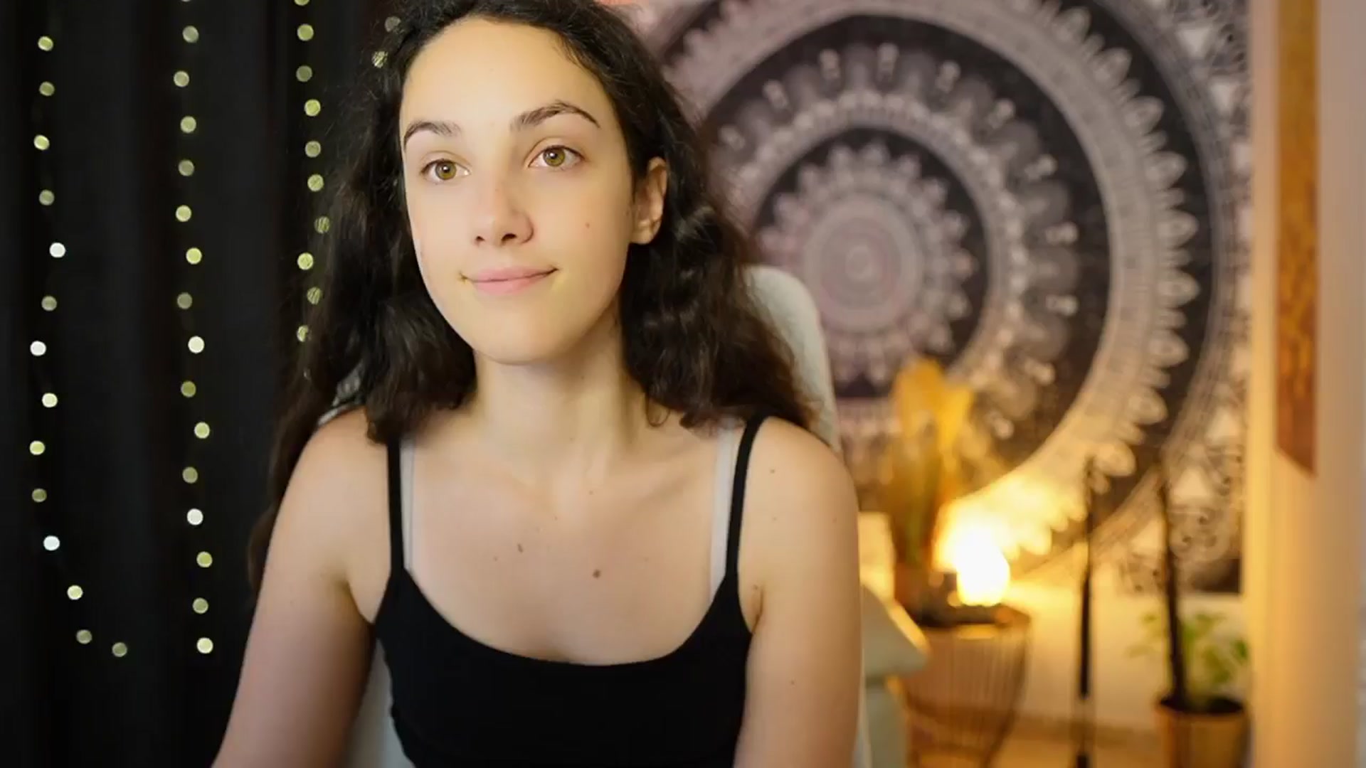 Gallery image thumbnail from Sophie_Rain18's myfreecams stream on, 05/31/2024, 12:05 image 6 of 20
