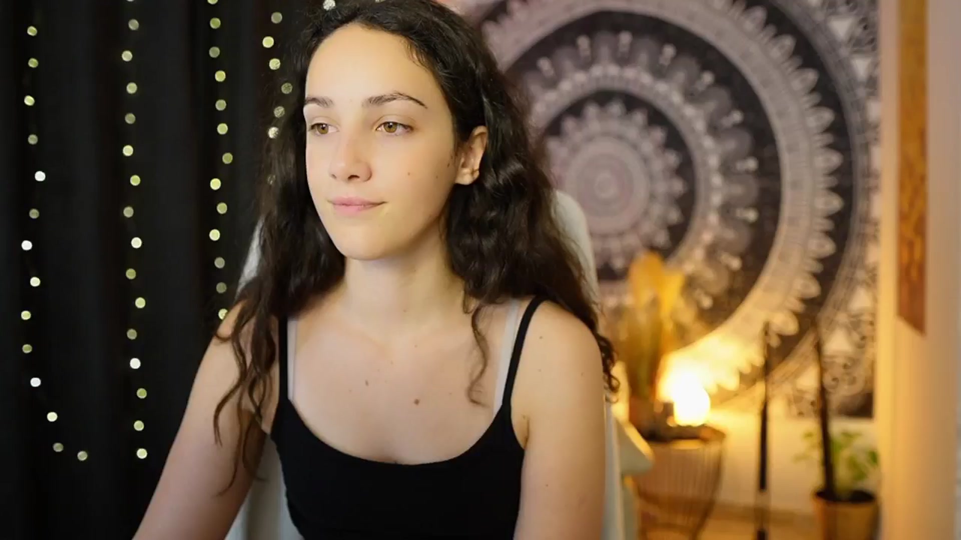 Gallery image thumbnail from Sophie_Rain18's myfreecams stream on, 05/31/2024, 12:05 image 8 of 20