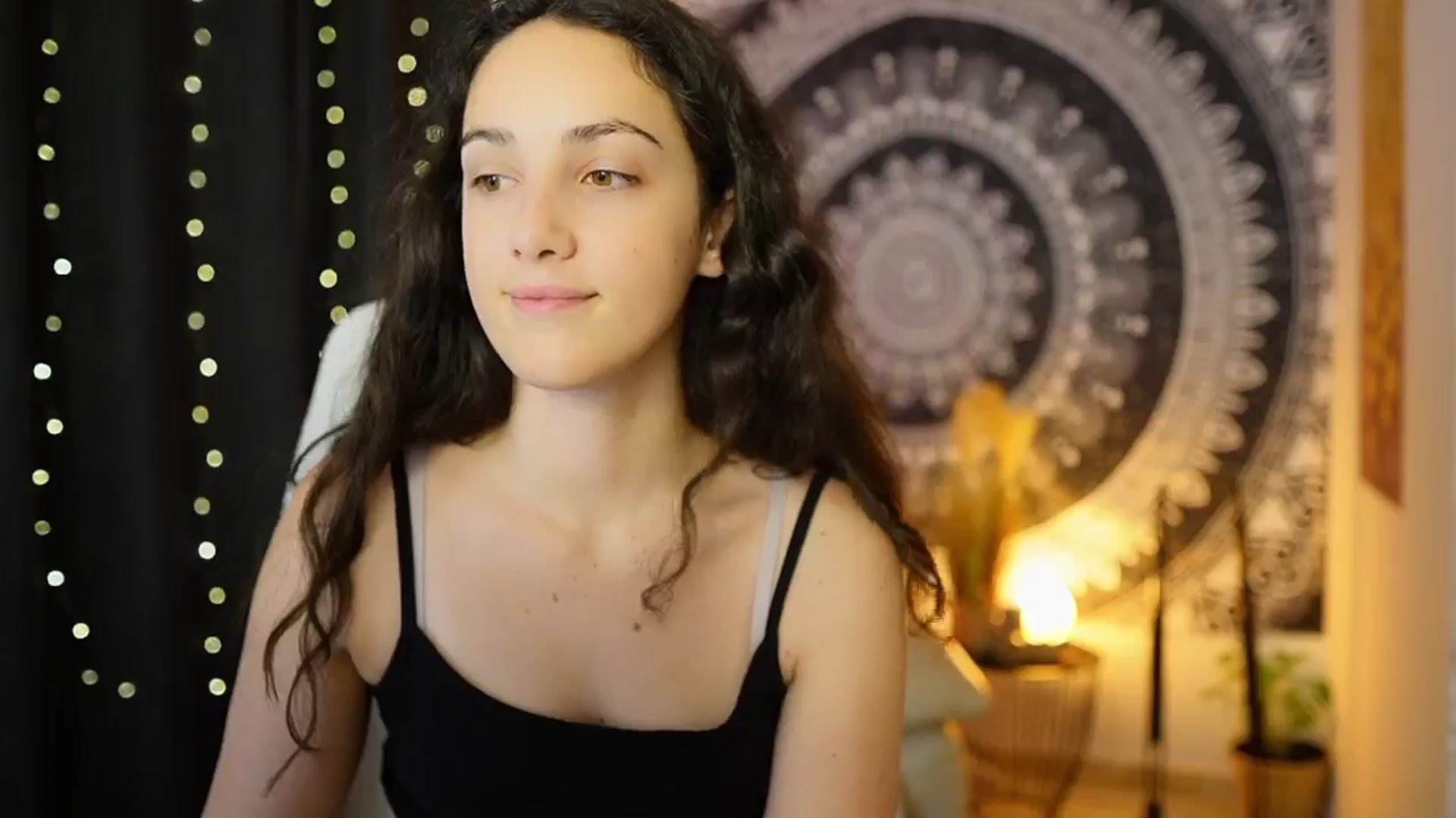 Gallery image thumbnail from Sophie_Rain18's myfreecams stream on, 05/31/2024, 12:05 image 17 of 20