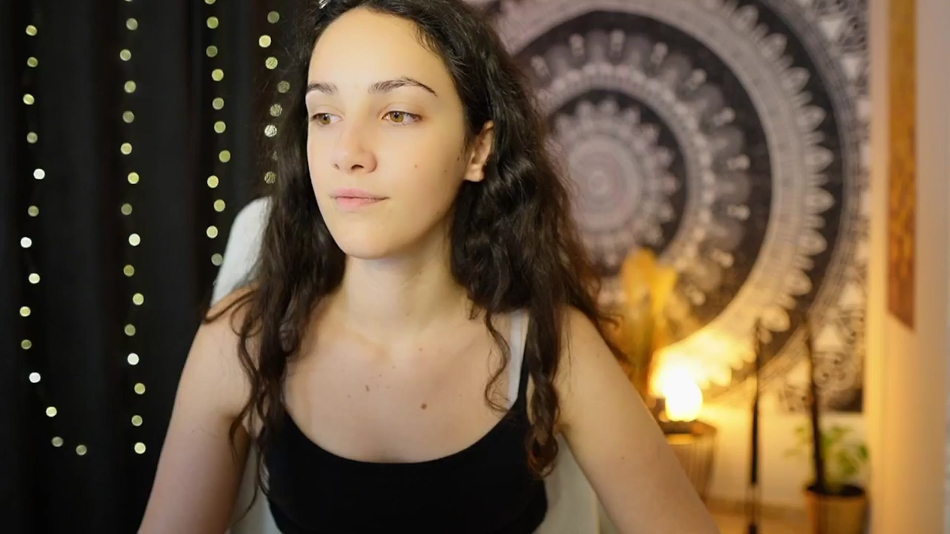 Gallery image thumbnail from Sophie_Rain18's myfreecams stream on, 05/31/2024, 12:05 image 15 of 20