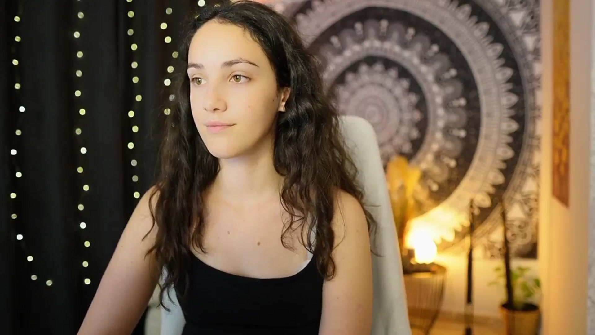 Gallery image thumbnail from Sophie_Rain18's myfreecams stream on, 05/31/2024, 12:51 image 10 of 20