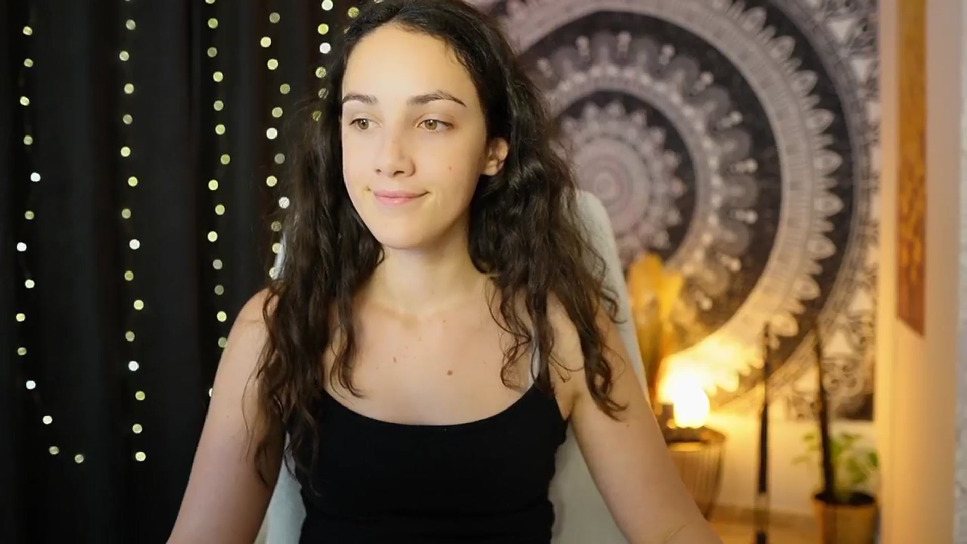 Gallery image thumbnail from Sophie_Rain18's myfreecams stream on, 05/31/2024, 12:51 image 9 of 20