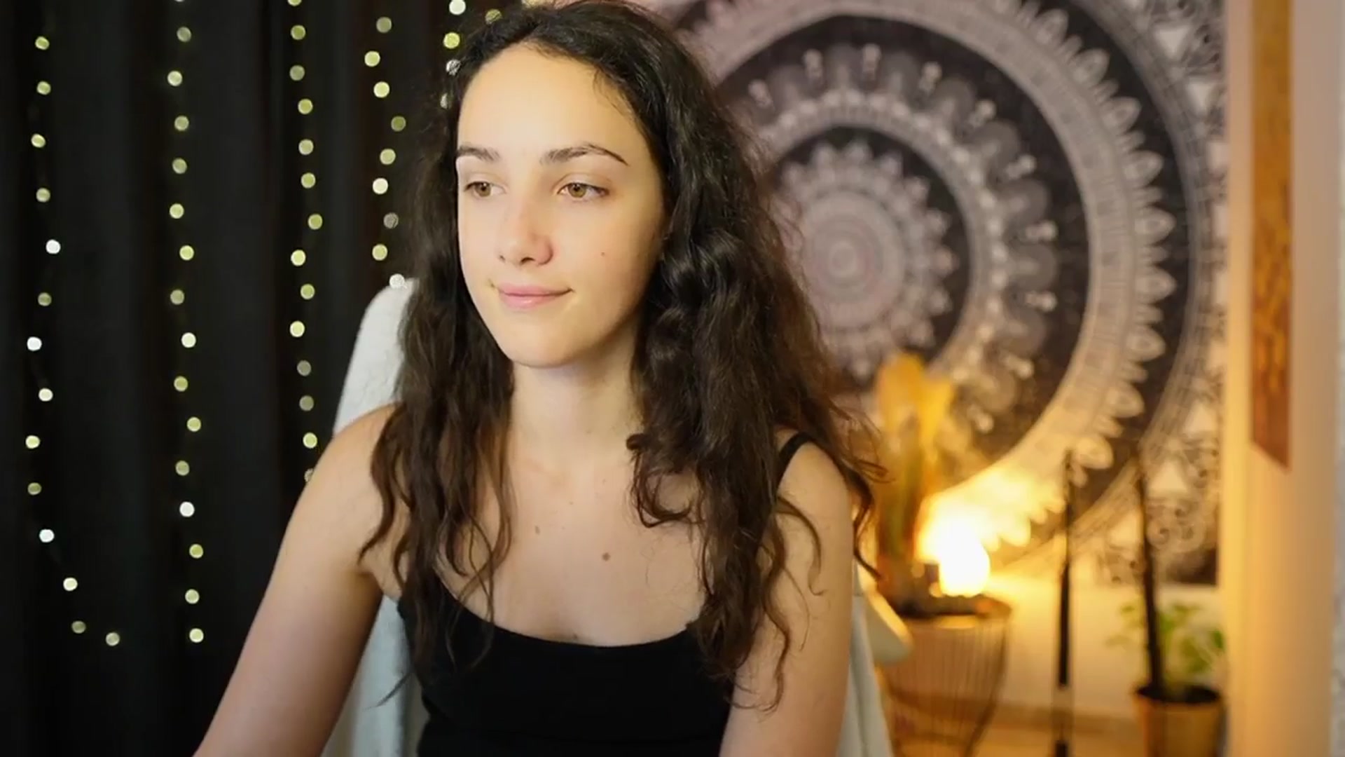 Gallery image thumbnail from Sophie_Rain18's myfreecams stream on, 05/31/2024, 12:51 image 6 of 20