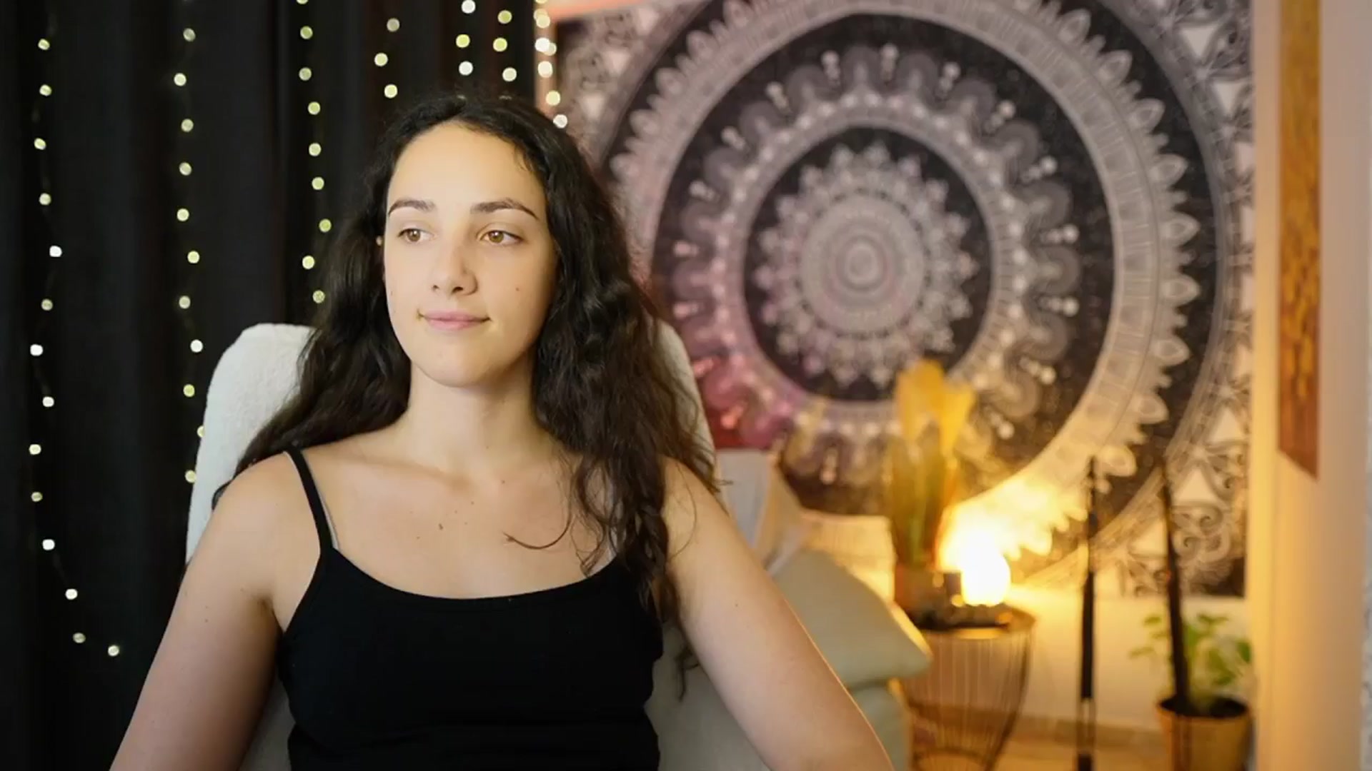 Gallery image thumbnail from Sophie_Rain18's myfreecams stream on, 05/31/2024, 12:51 image 15 of 20