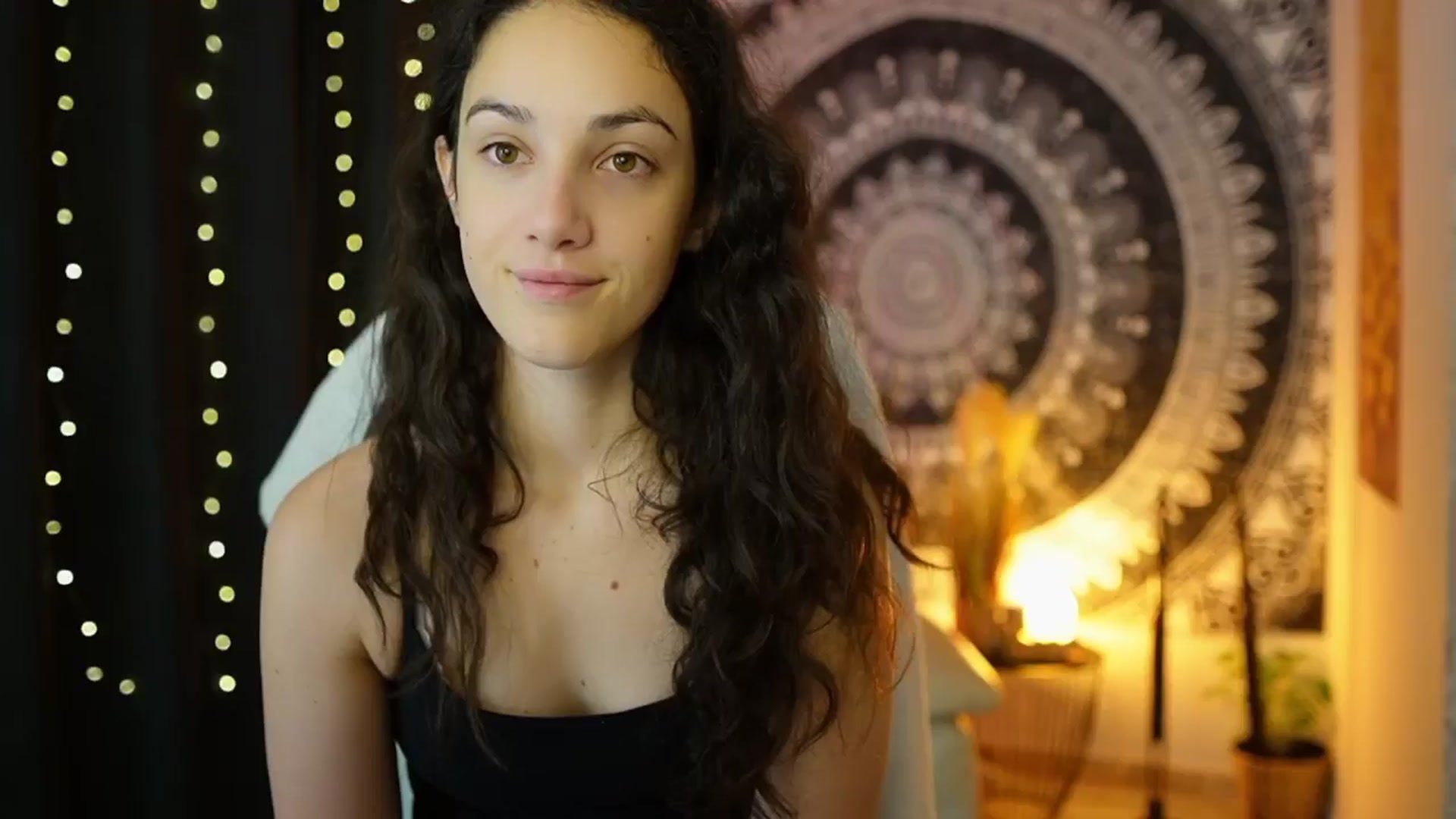 Gallery image thumbnail from Sophie_Rain18's myfreecams stream on, 06/05/2024, 08:42 image 13 of 20