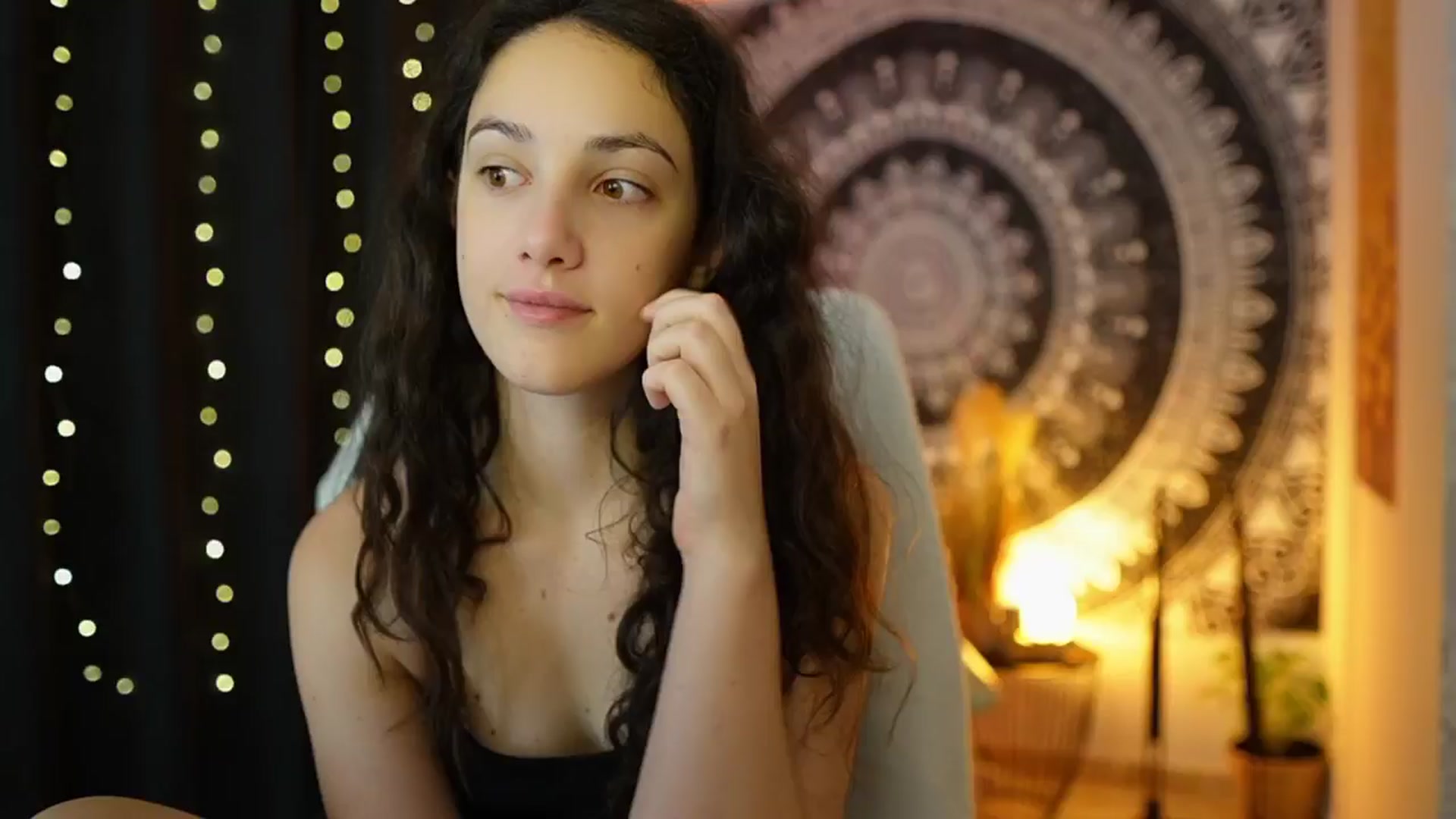 Gallery image thumbnail from Sophie_Rain18's myfreecams stream on, 06/05/2024, 08:42 image 16 of 20