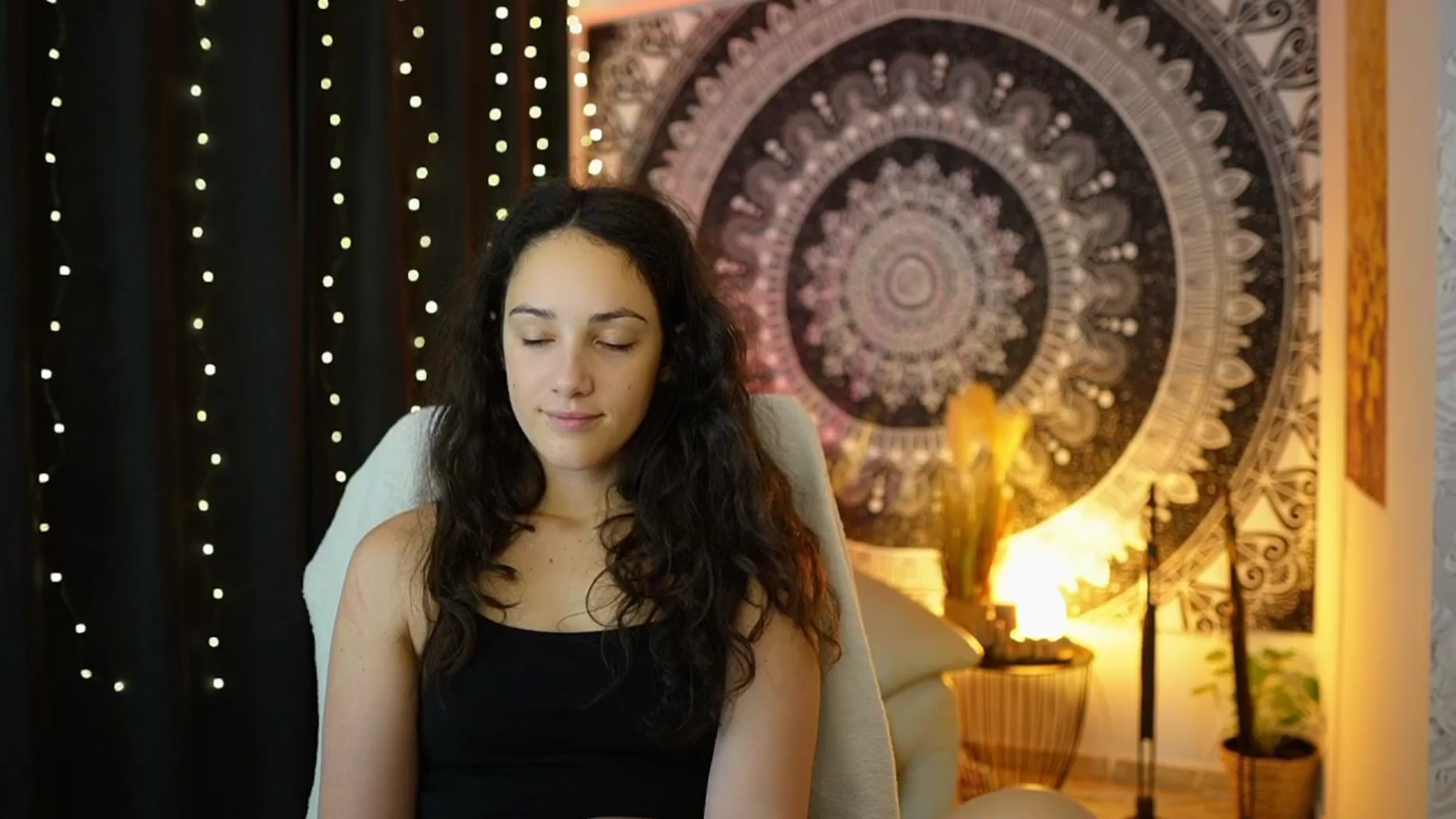 Gallery image thumbnail from Sophie_Rain18's myfreecams stream on, 06/05/2024, 09:46 image 6 of 20