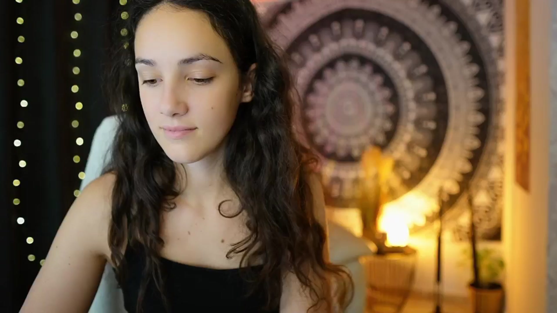 Gallery image thumbnail from Sophie_Rain18's myfreecams stream on, 06/05/2024, 12:54 image 9 of 20