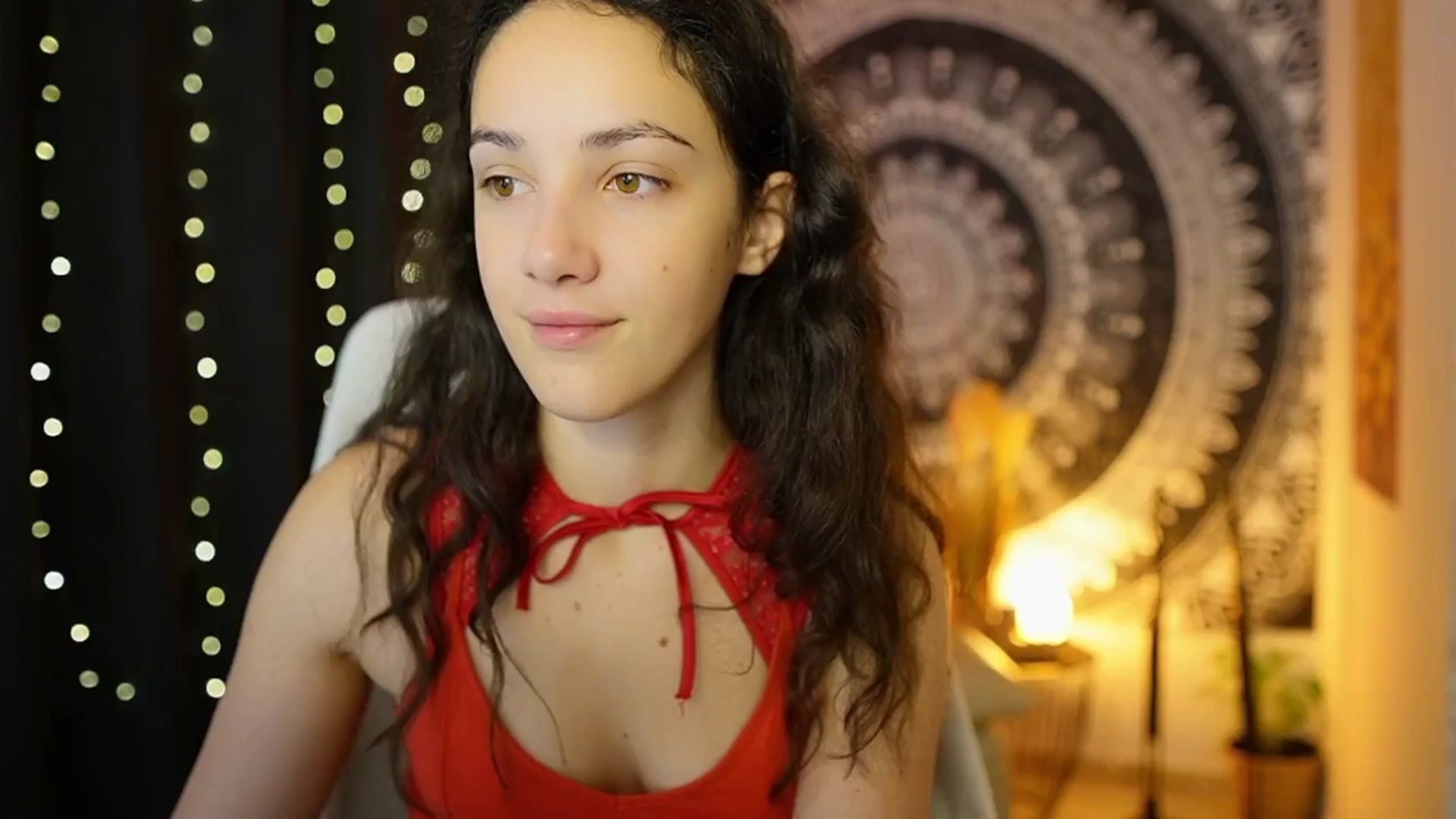 Gallery image thumbnail from Sophie_Rain18's myfreecams stream on, 06/06/2024, 10:04 image 9 of 20
