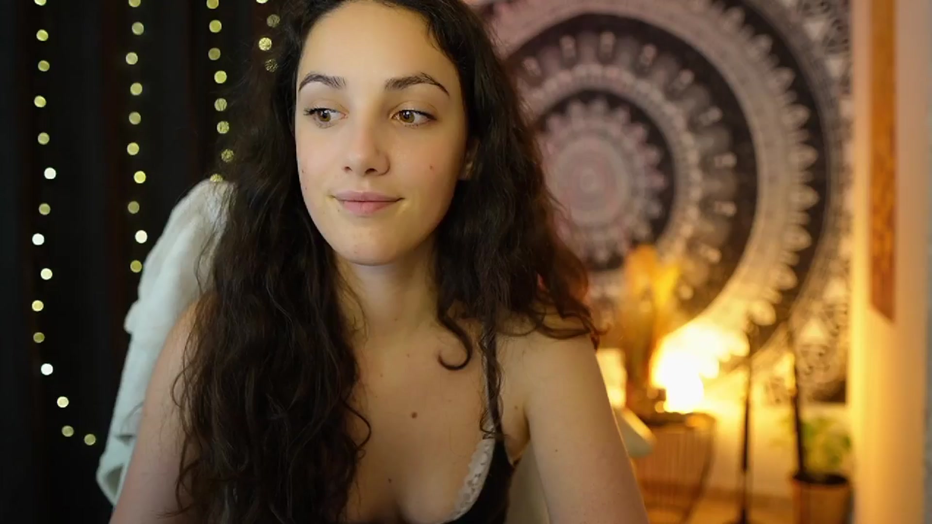 Gallery image thumbnail from Sophie_Rain18's myfreecams stream on, 06/12/2024, 12:57 image 9 of 20