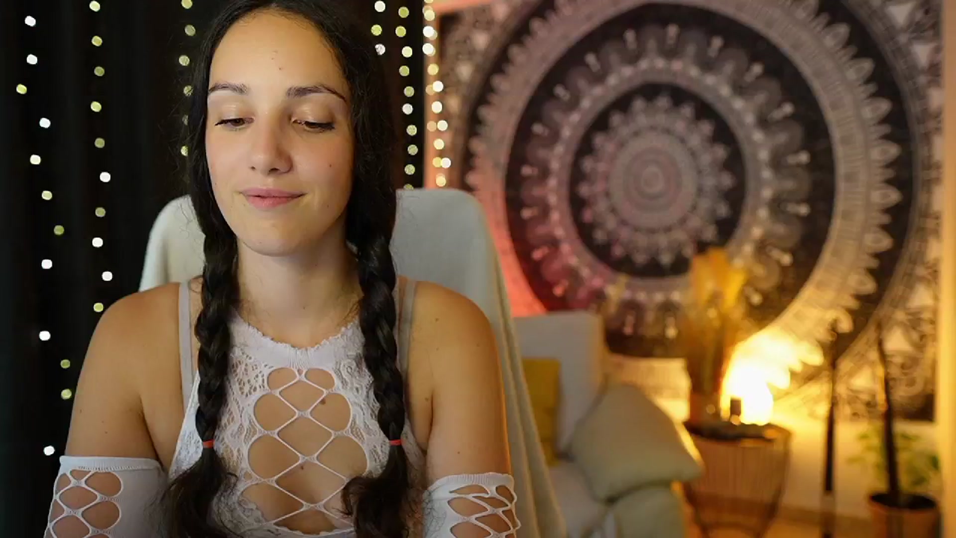 Gallery image thumbnail from Sophie_Rain18's myfreecams stream on, 07/10/2024, 19:21 image 14 of 20