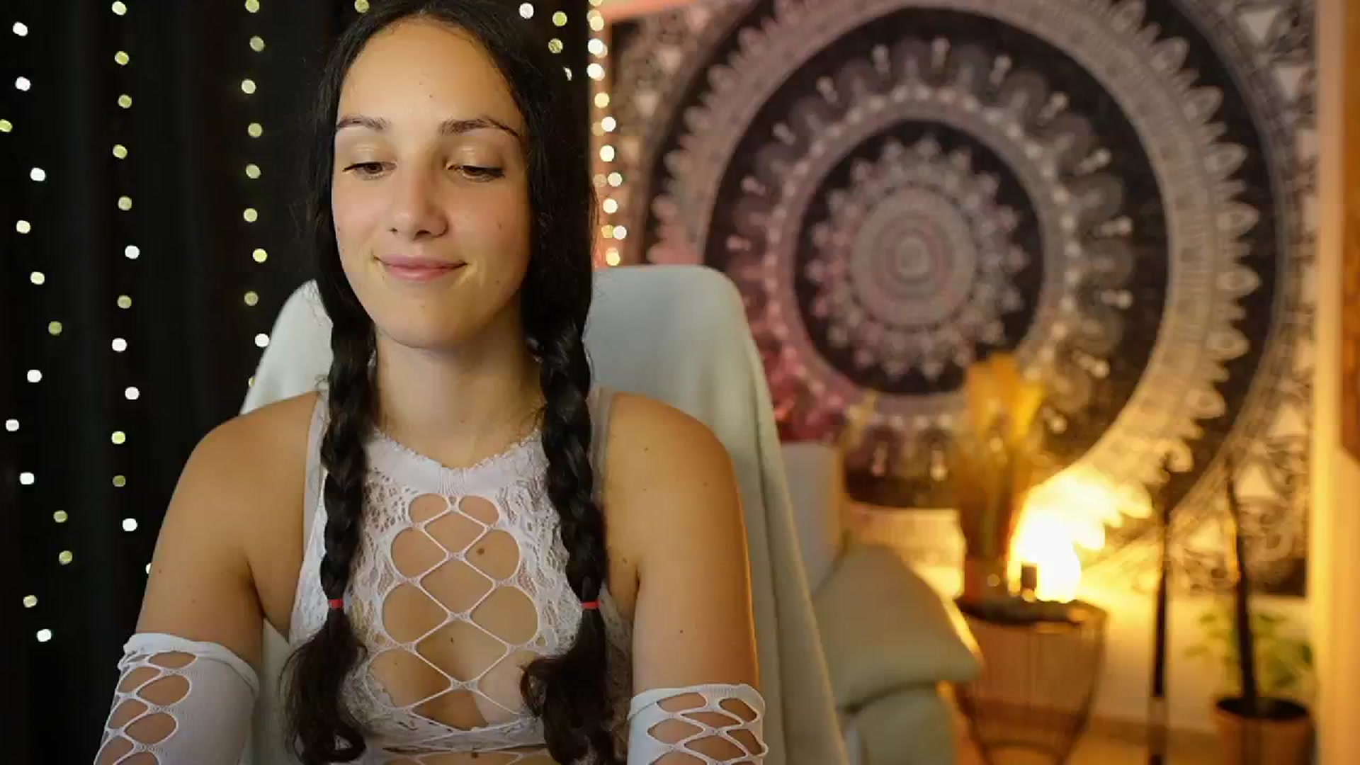 Gallery image thumbnail from Sophie_Rain18's myfreecams stream on, 07/10/2024, 19:21 image 2 of 20