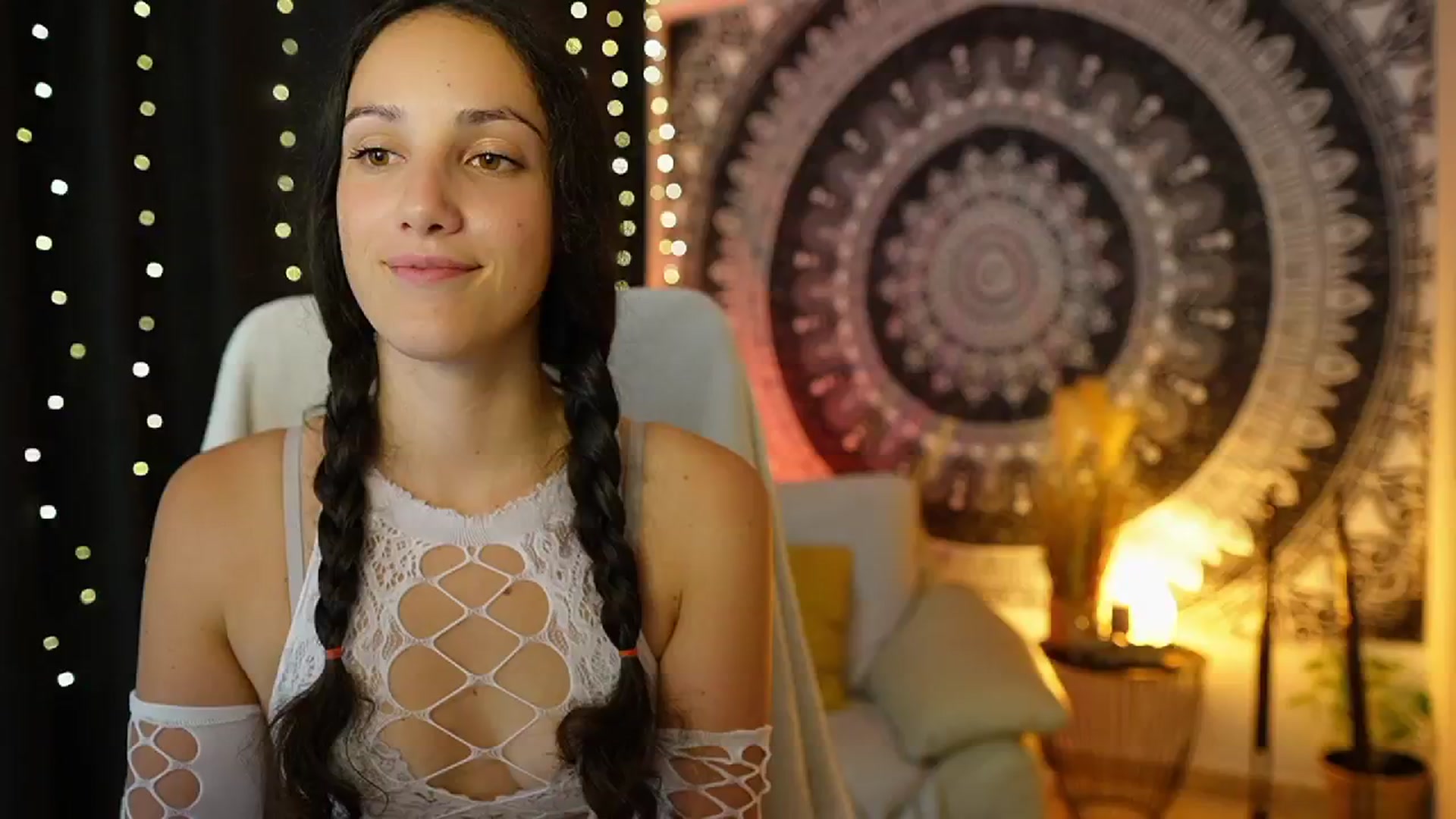 Gallery image thumbnail from Sophie_Rain18's myfreecams stream on, 07/10/2024, 19:21 image 15 of 20