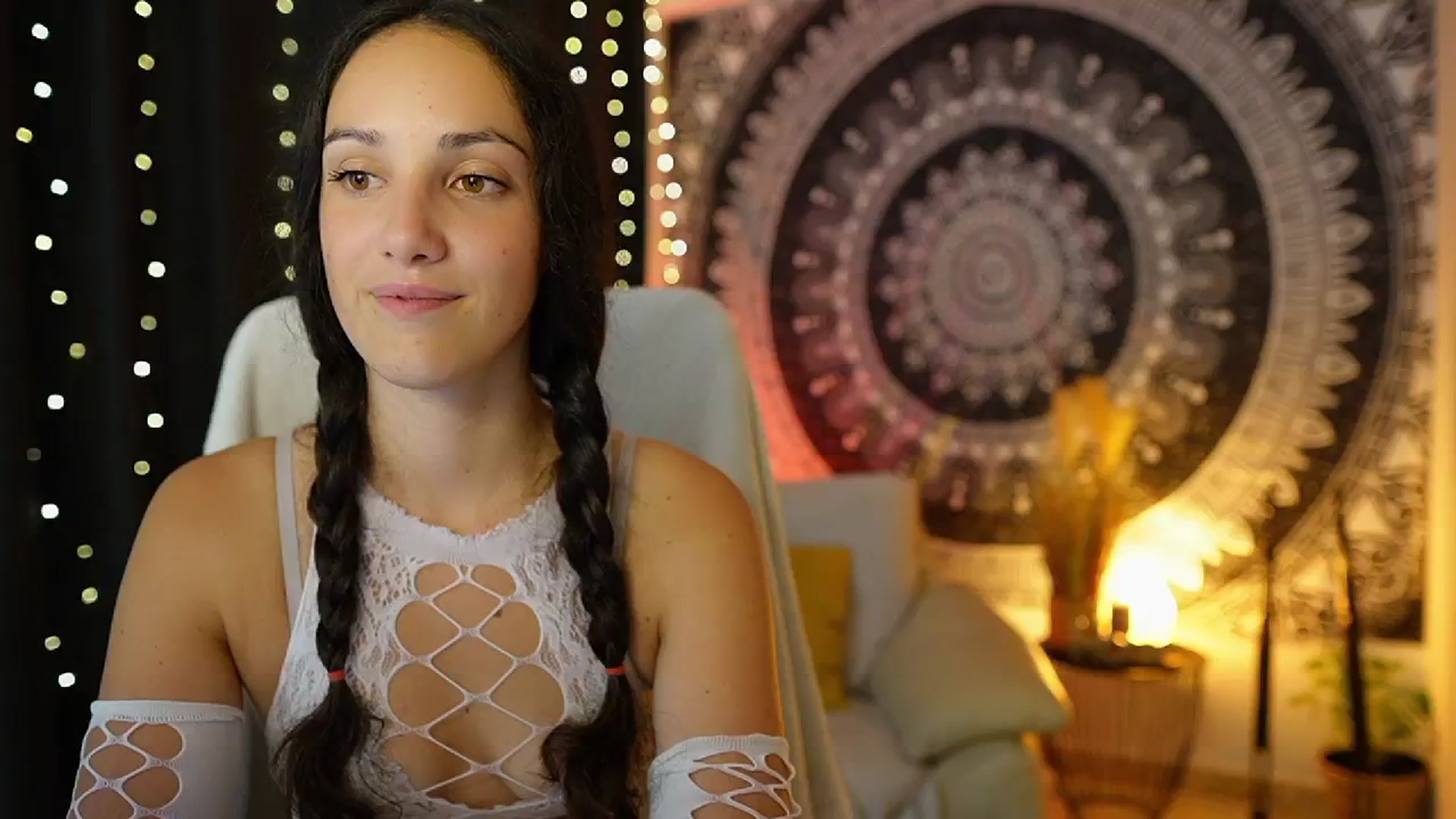 Gallery image thumbnail from Sophie_Rain18's myfreecams stream on, 07/10/2024, 19:21 image 17 of 20