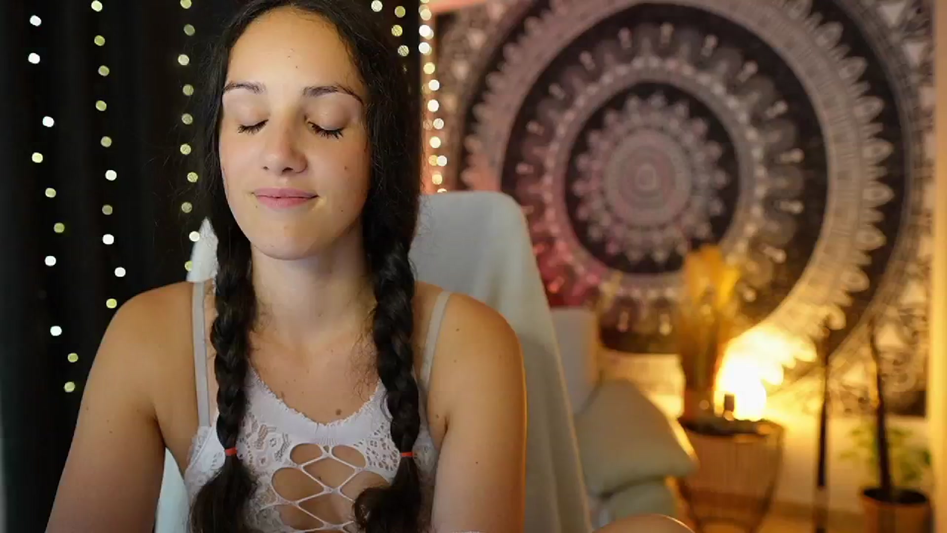 Gallery image thumbnail from Sophie_Rain18's myfreecams stream on, 07/10/2024, 20:53 image 11 of 20