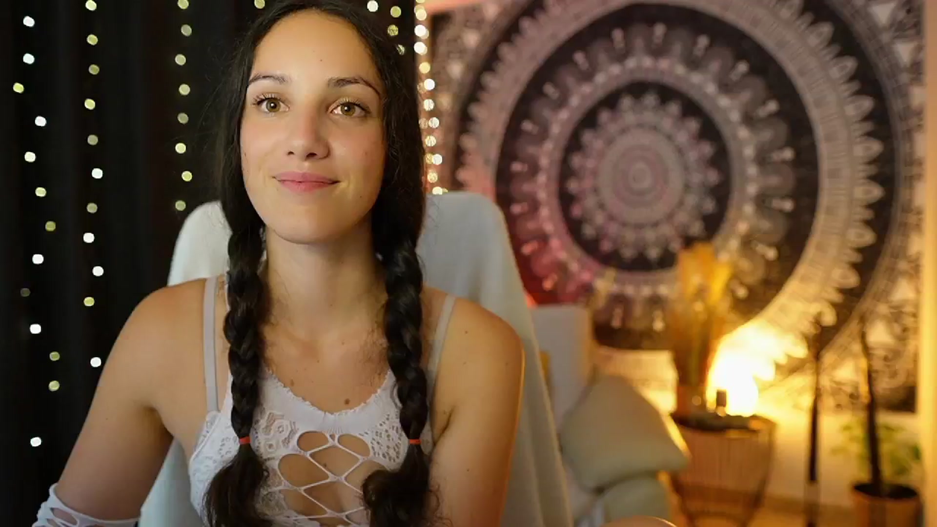 Gallery image thumbnail from Sophie_Rain18's myfreecams stream on, 07/10/2024, 20:53 image 10 of 20