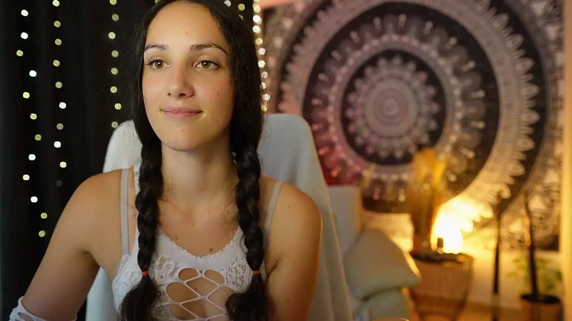 Gallery image thumbnail from Sophie_Rain18's myfreecams stream on, 07/10/2024, 20:53 image 8 of 20