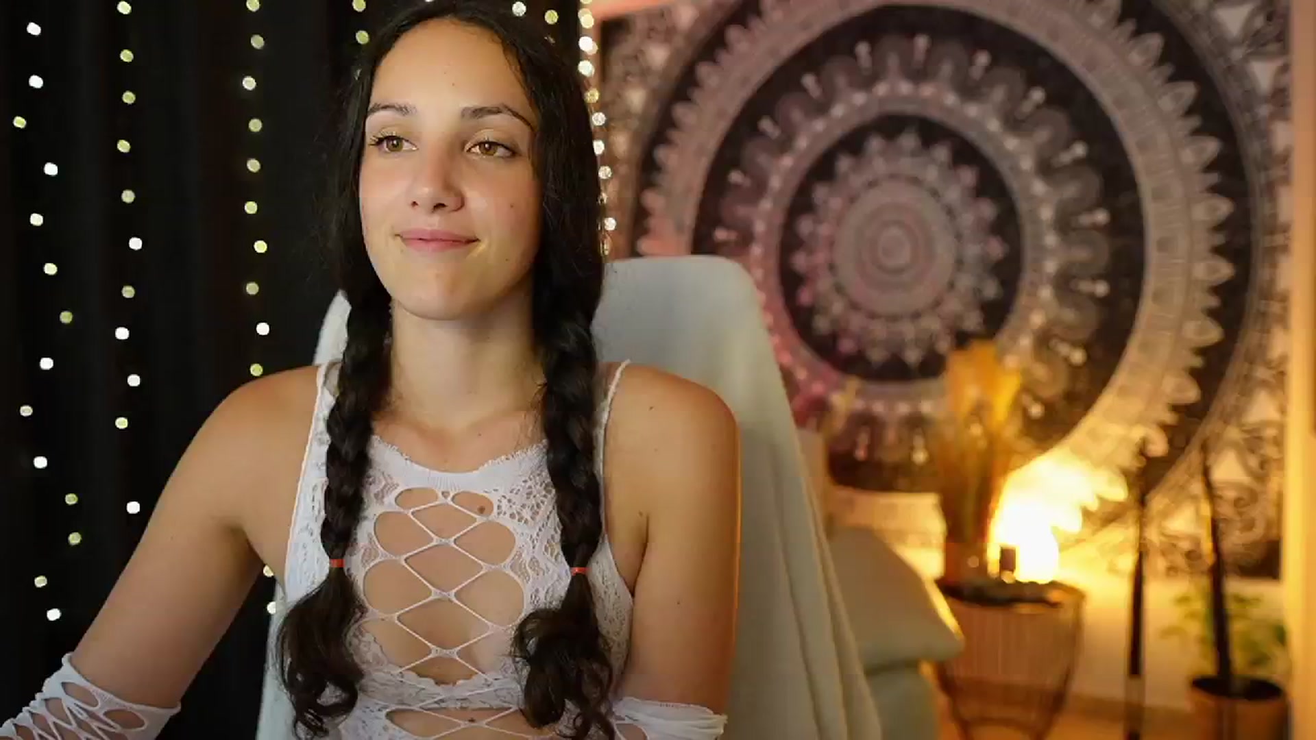 Gallery image thumbnail from Sophie_Rain18's myfreecams stream on, 07/10/2024, 20:53 image 19 of 20