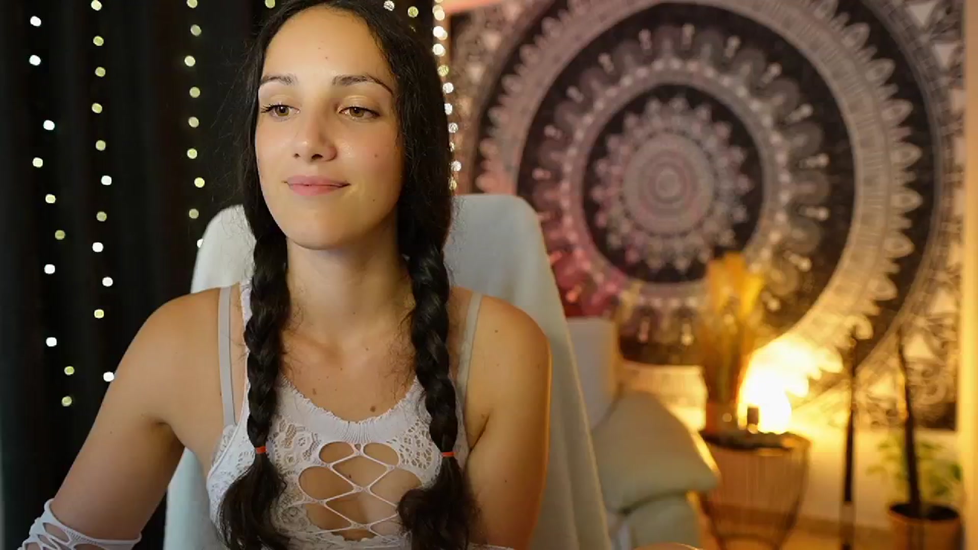 Gallery image thumbnail from Sophie_Rain18's myfreecams stream on, 07/10/2024, 20:53 image 6 of 20